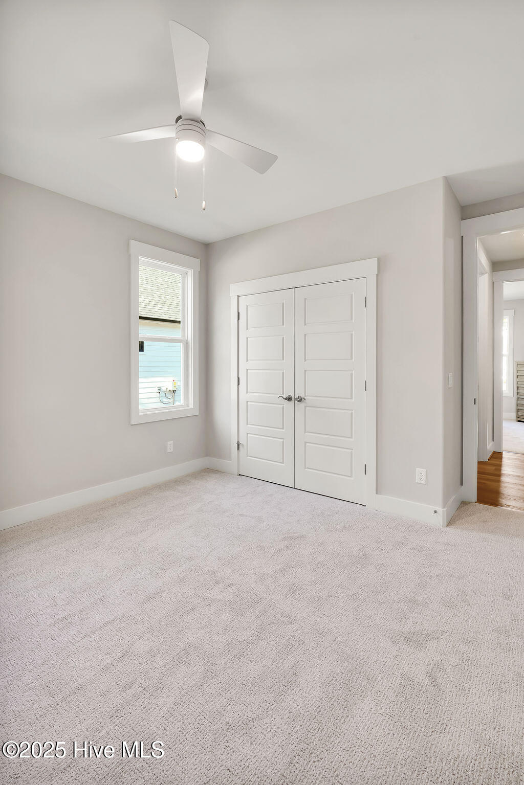 100529674 | Photo 81