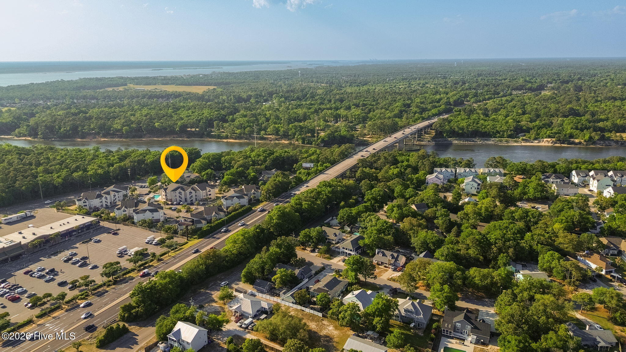 100570113 | Photo 31