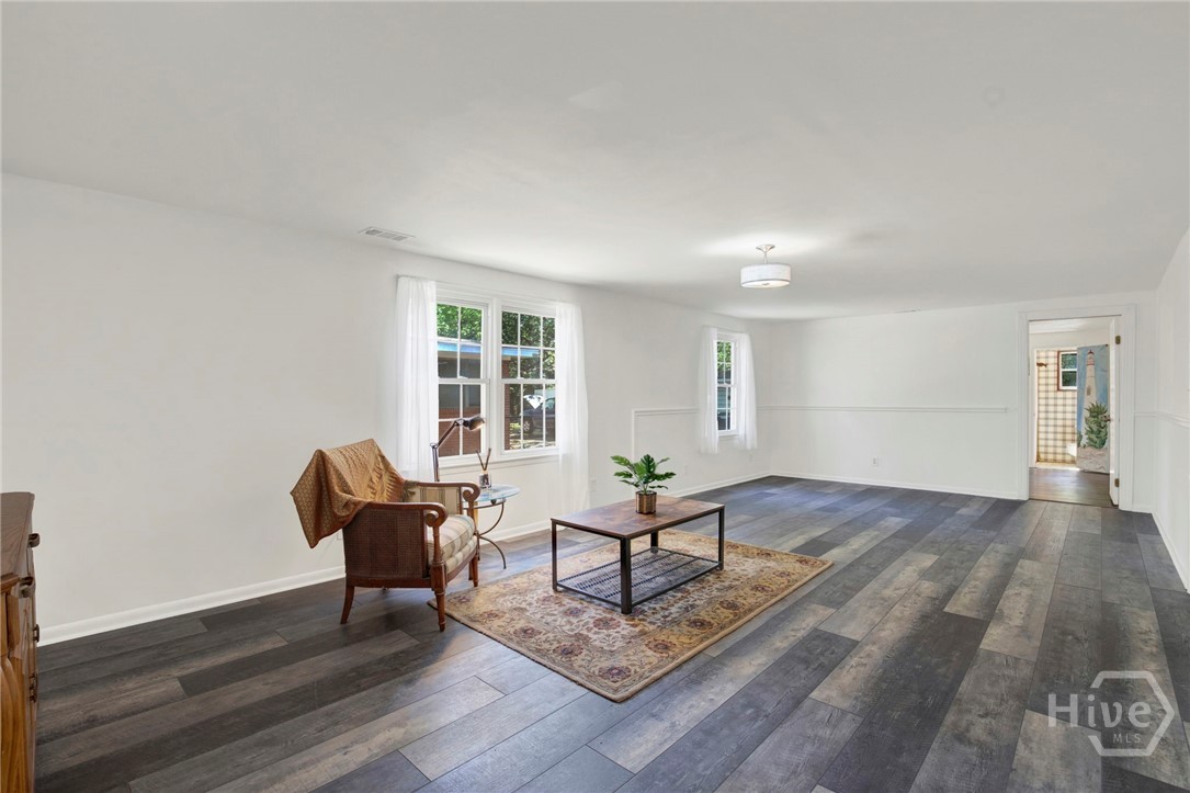 4th image of 17 Russell Ave, Savannah, GA 31408 | MLS# SA361917