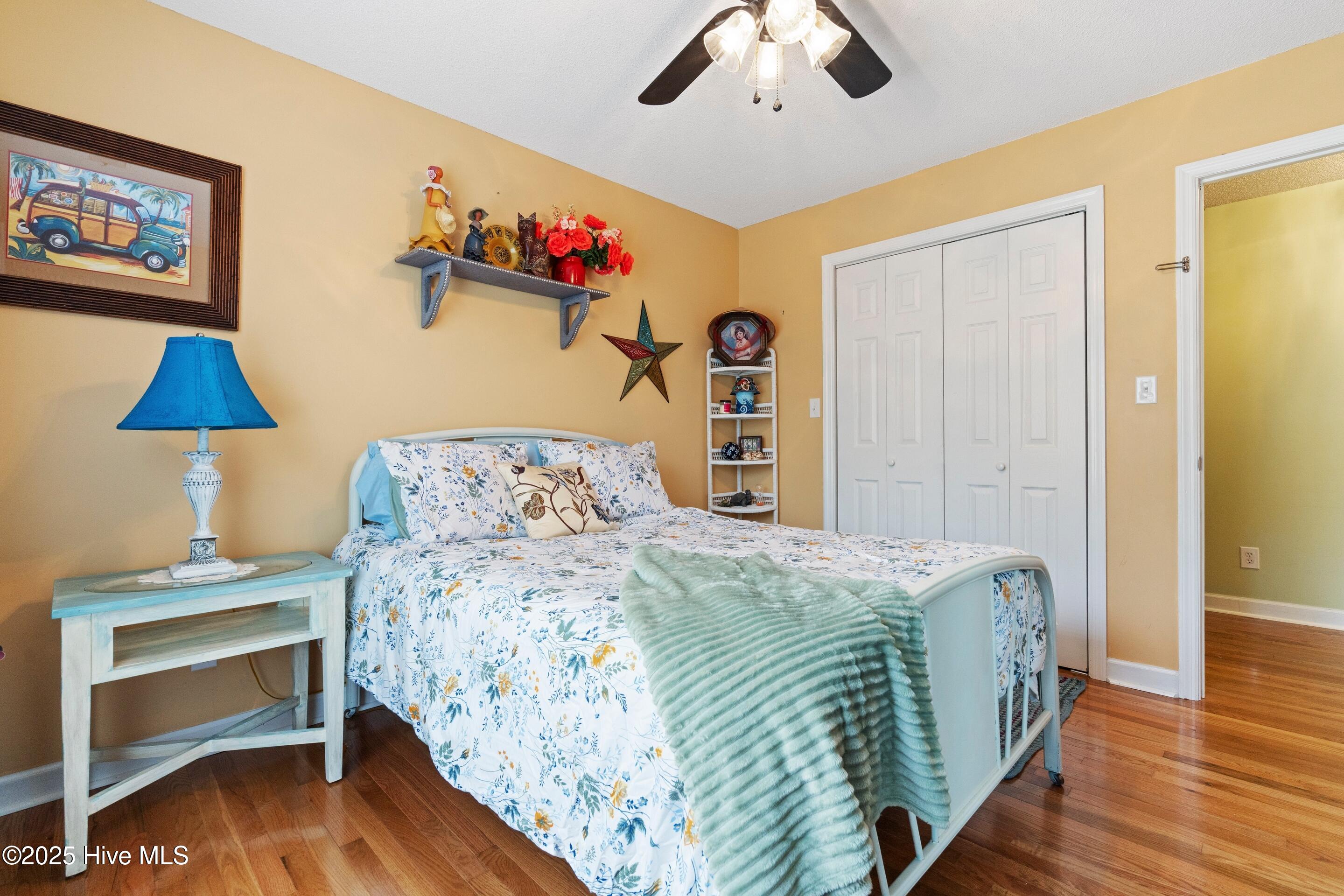 100543561 | Photo 28