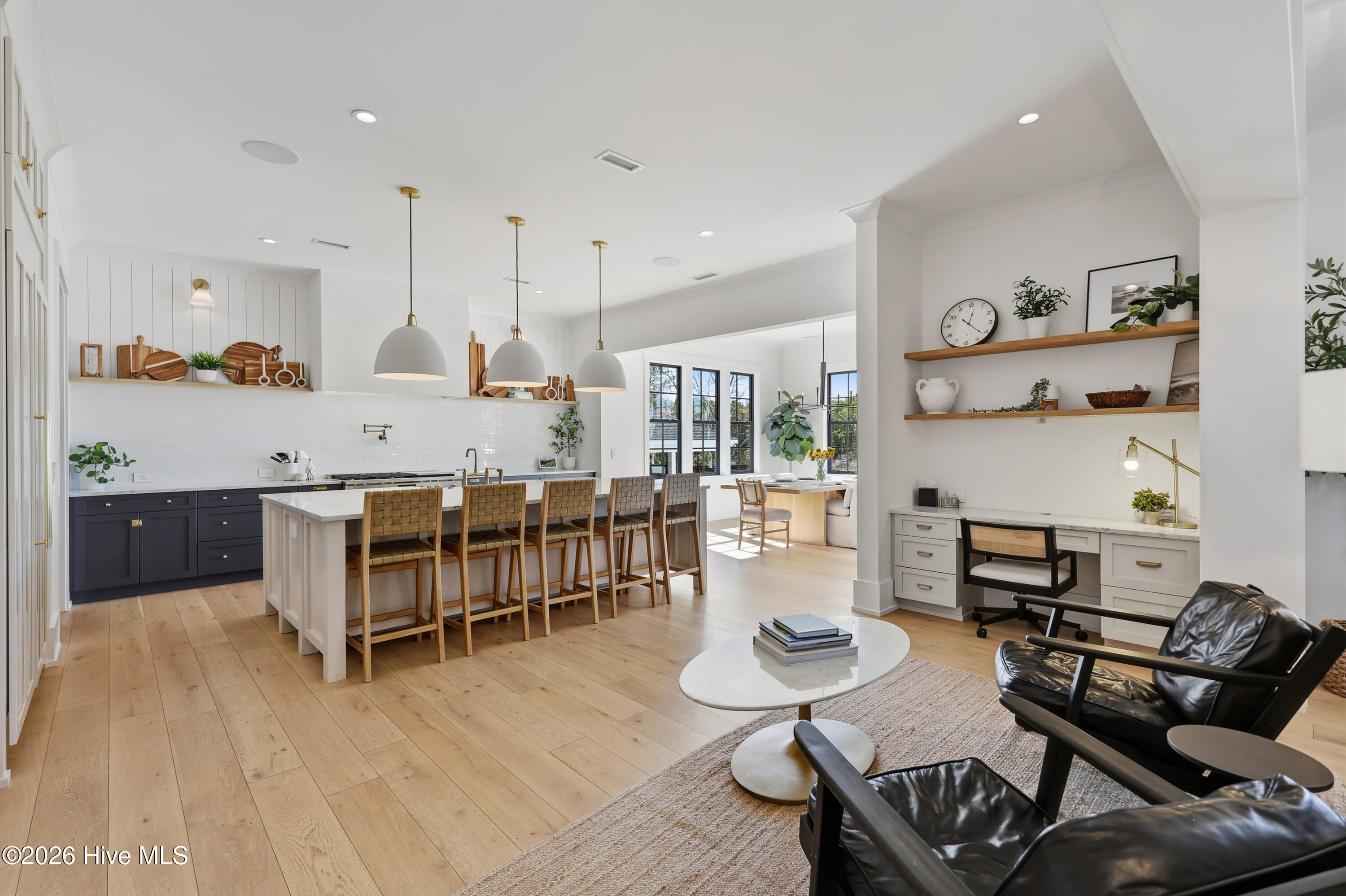 100554567 | Photo 19