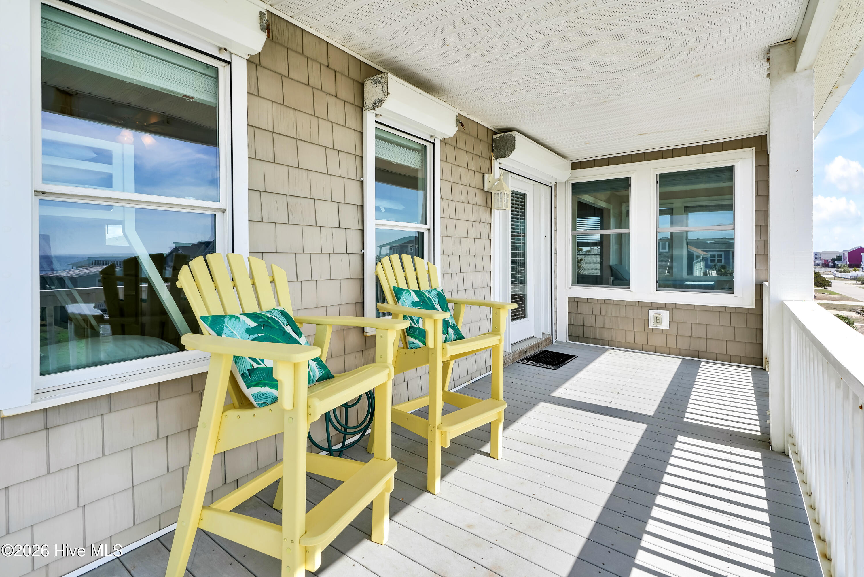 100559686 | Photo 11