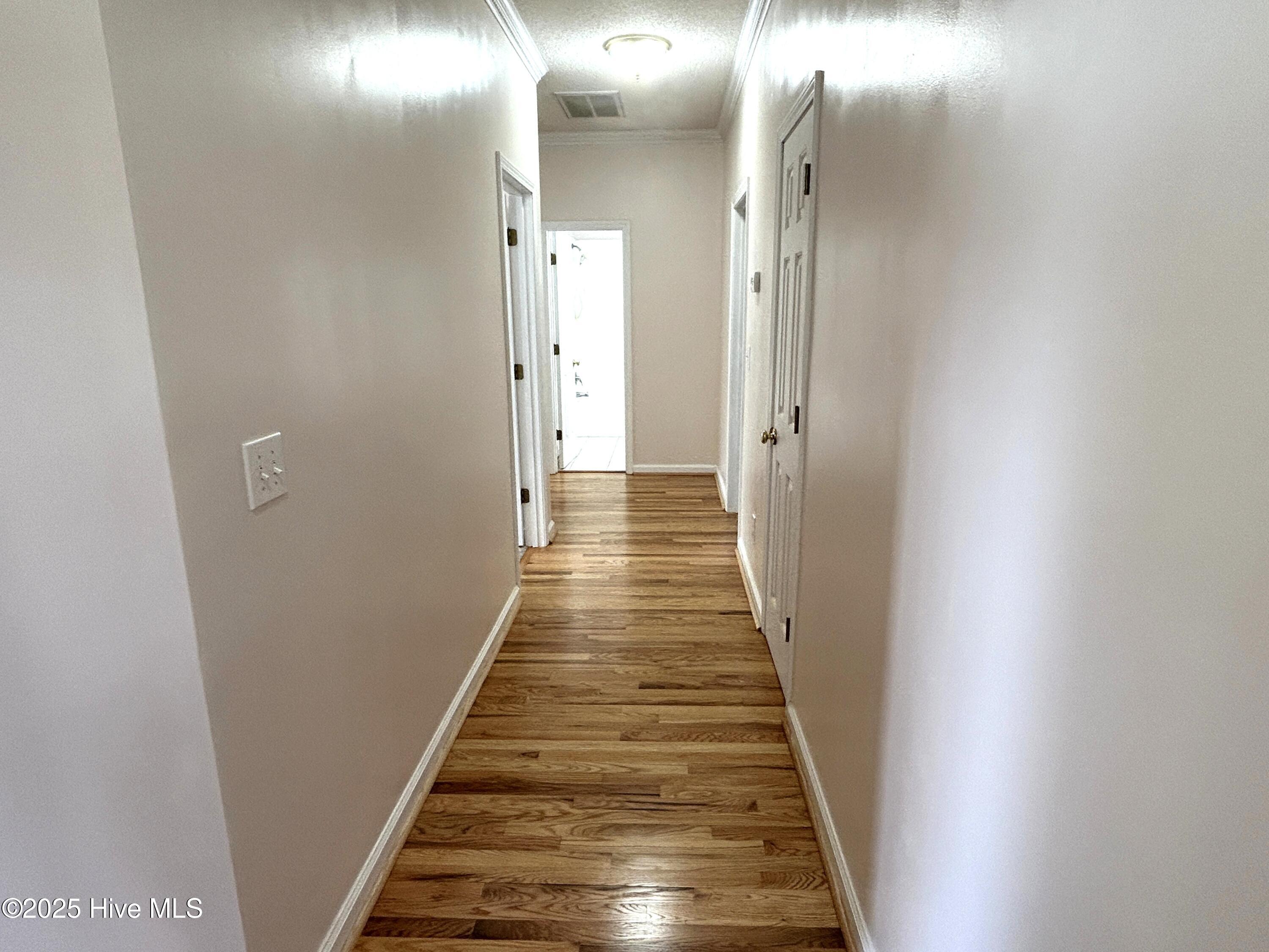 100546134 | Photo 12