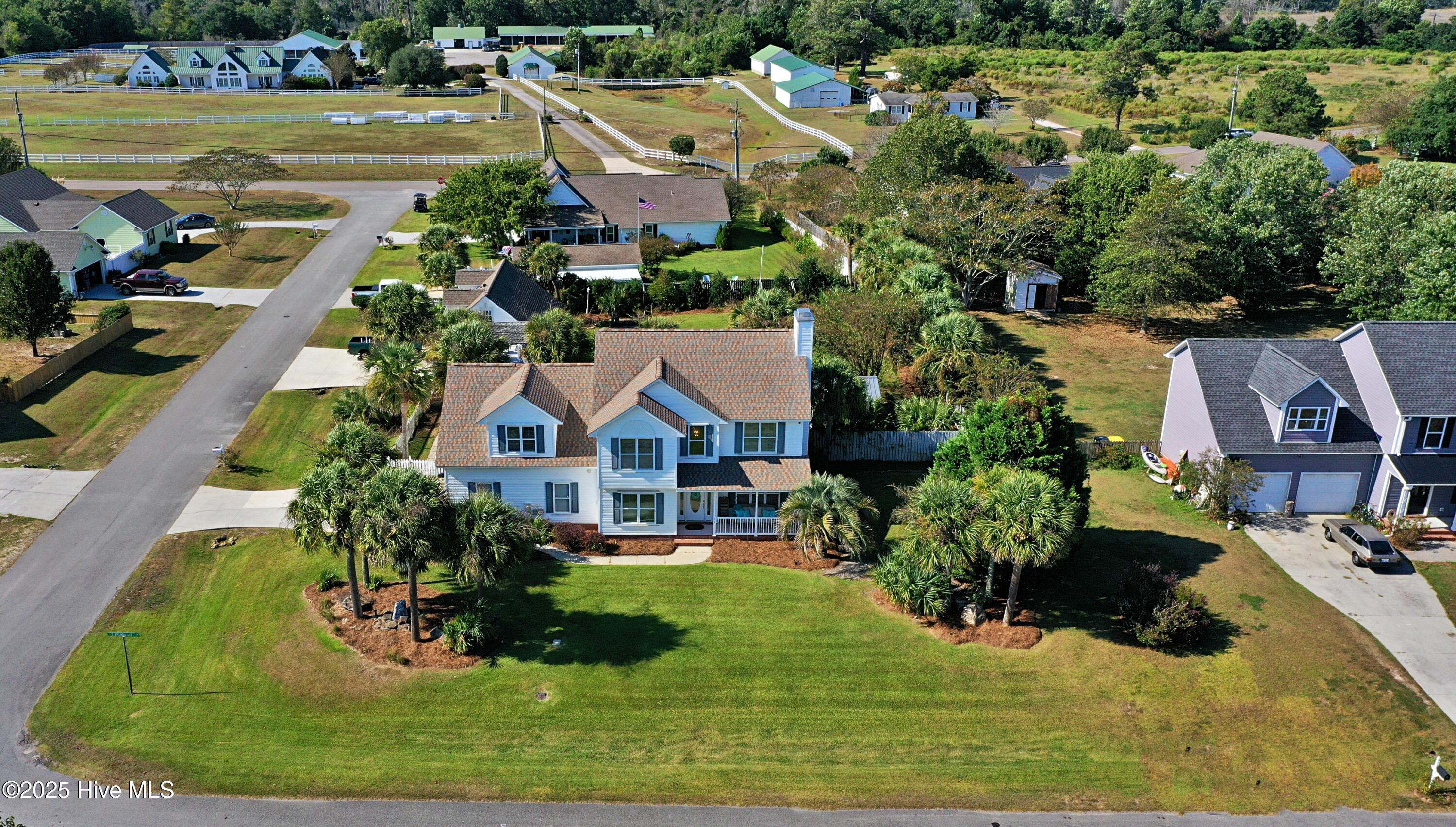 100532485 | Photo 45