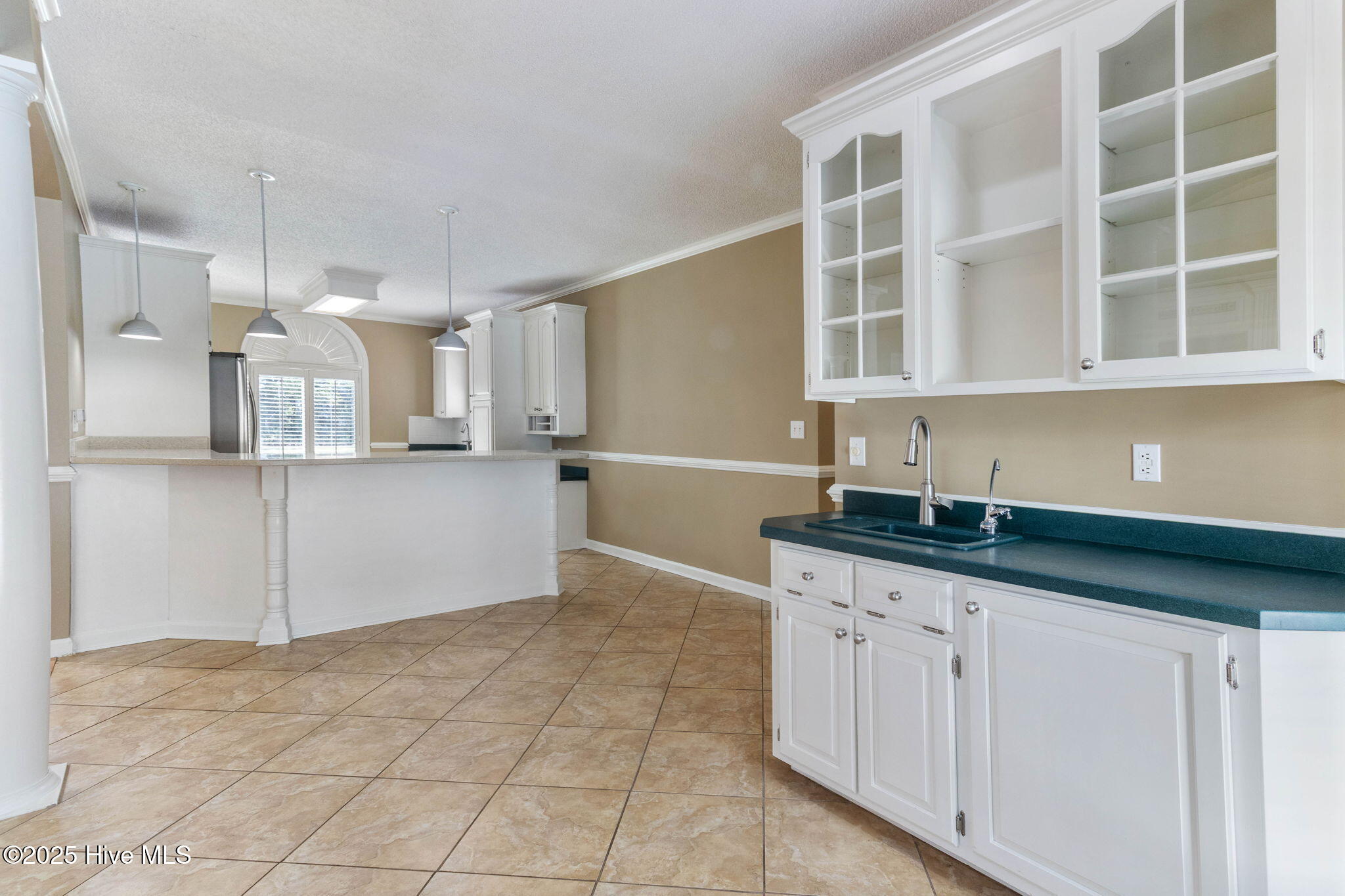 100533905 | Photo 22