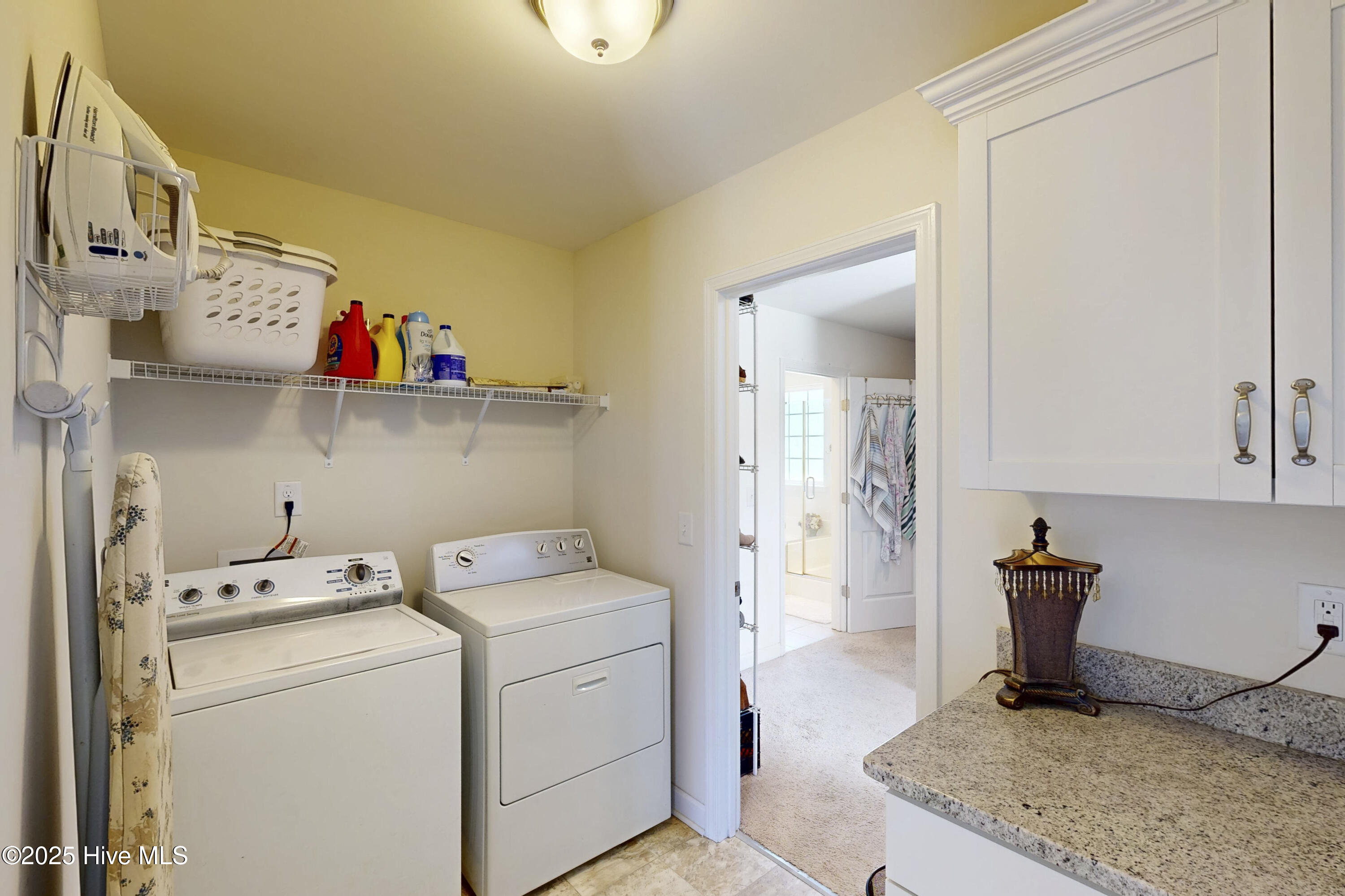 100509634 | Photo 34