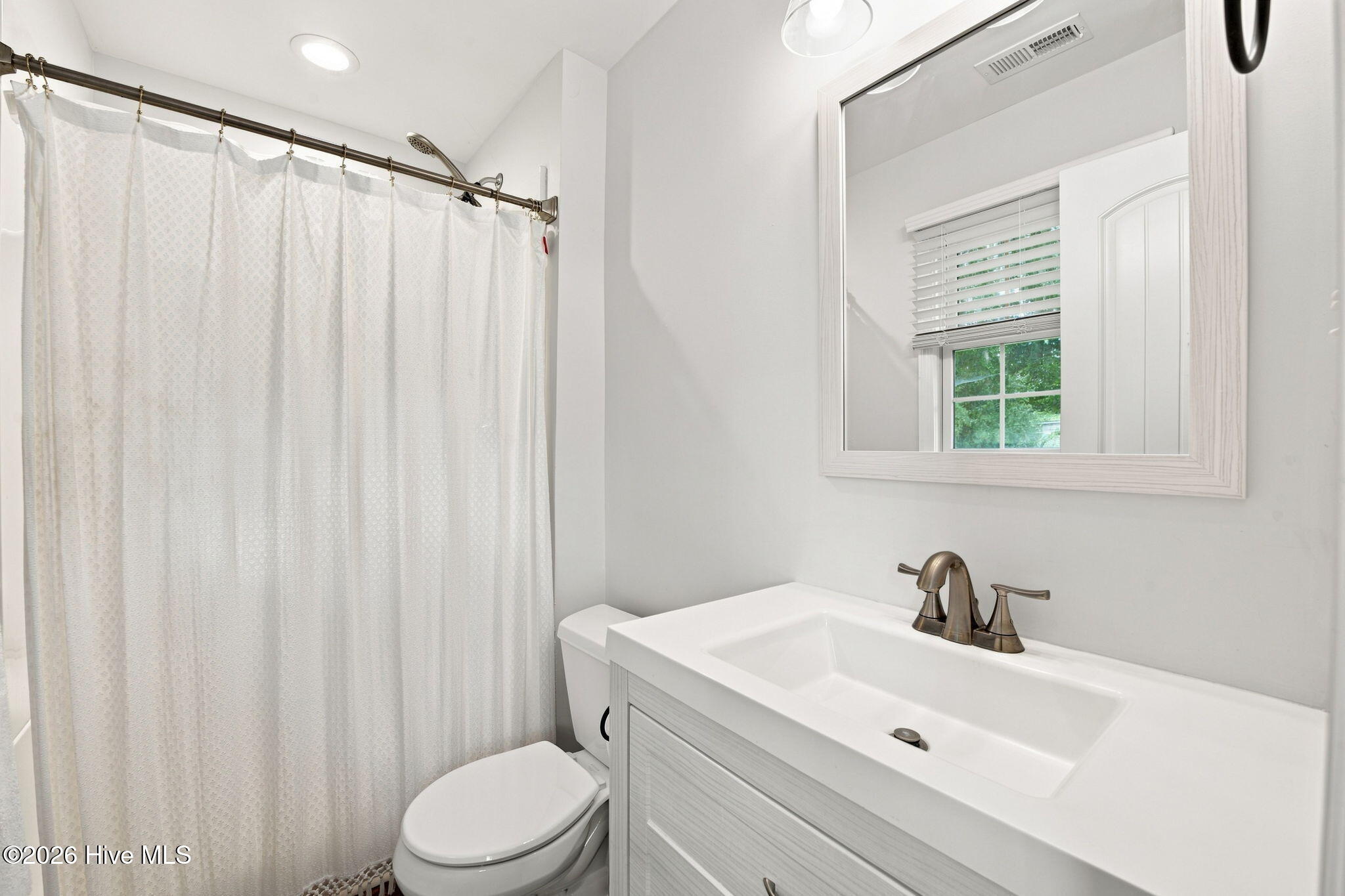 403 W Wilson Creek Drive,Trent Woods