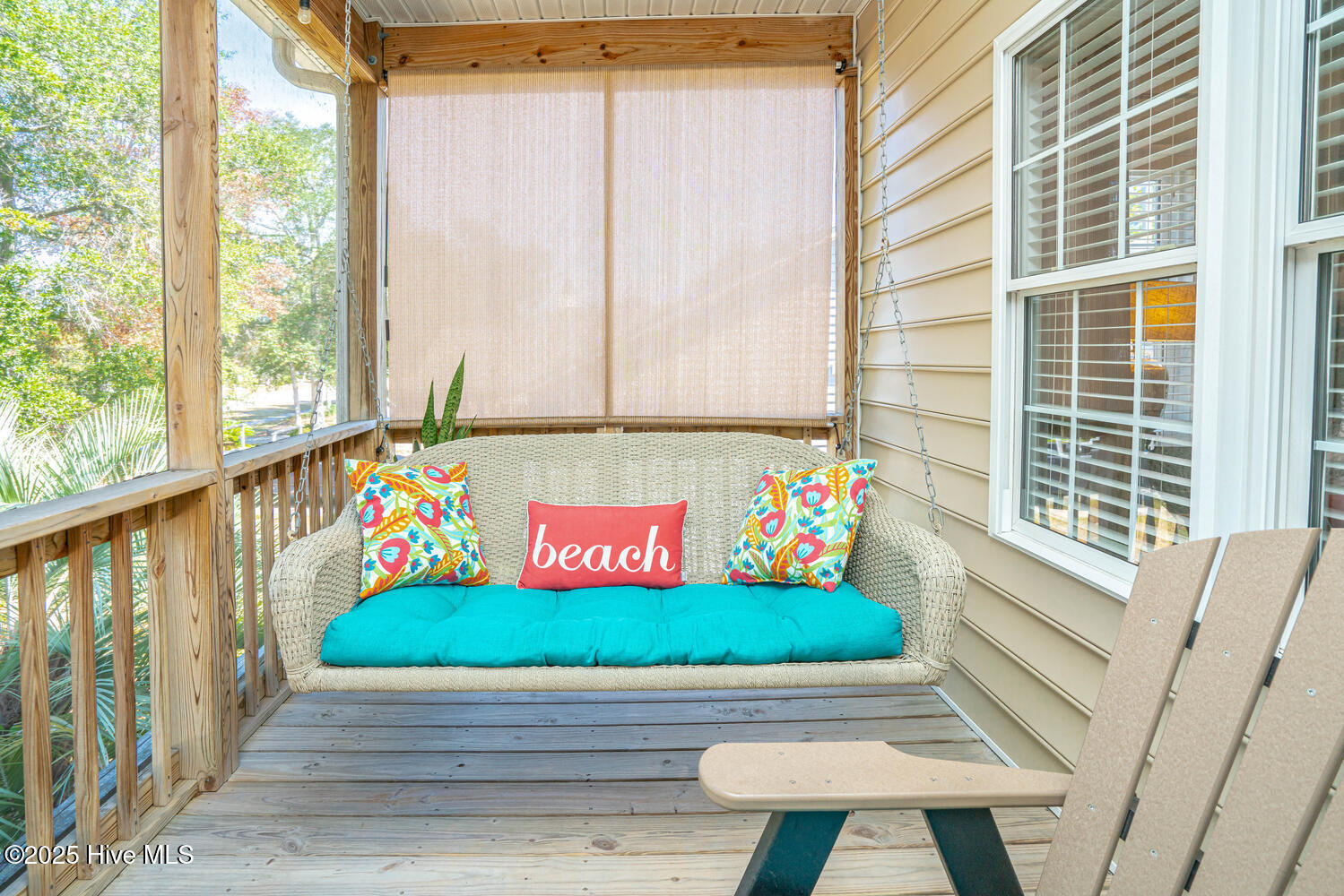 100532611 | Photo 22