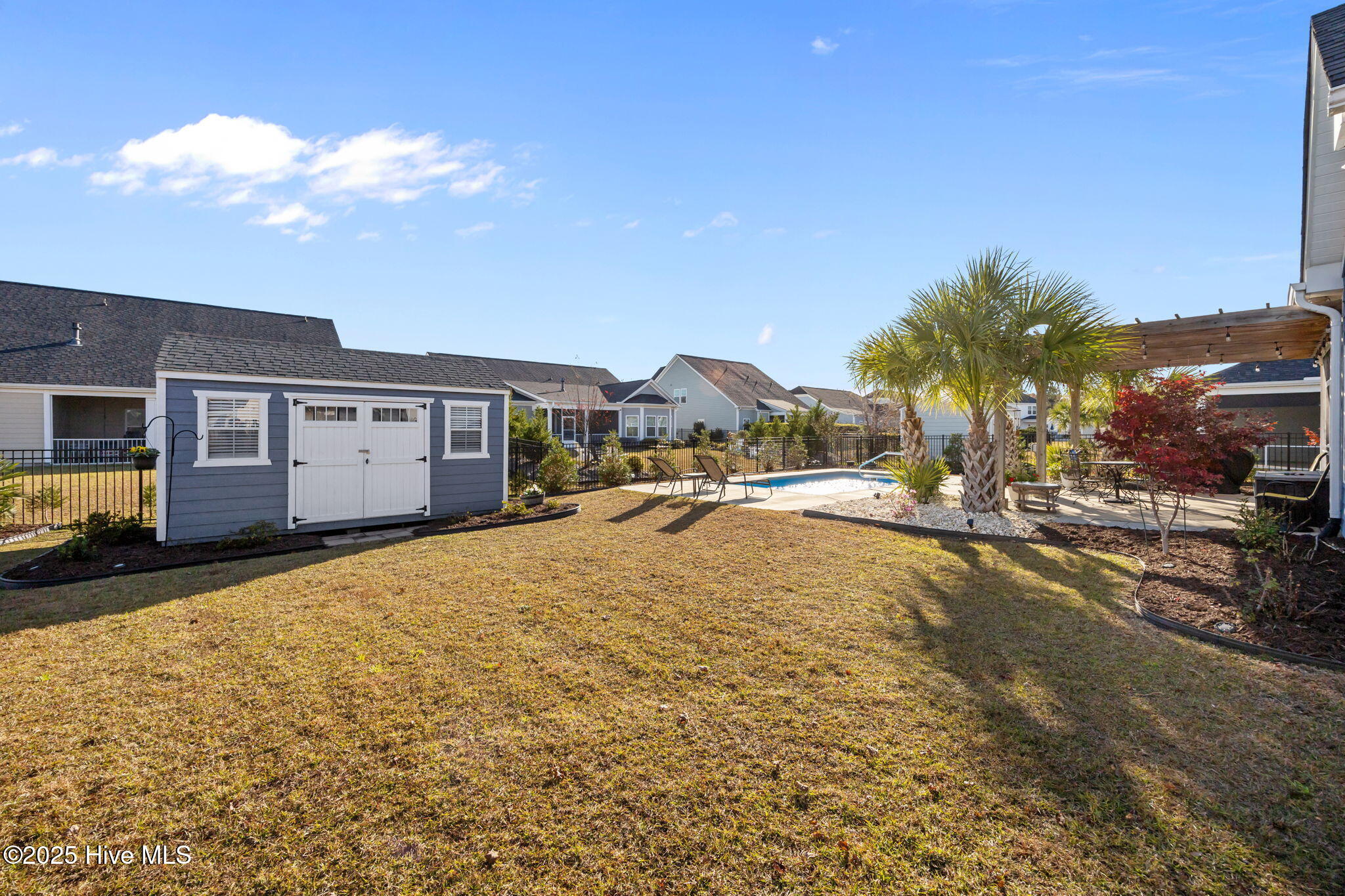 100544271 | Photo 47