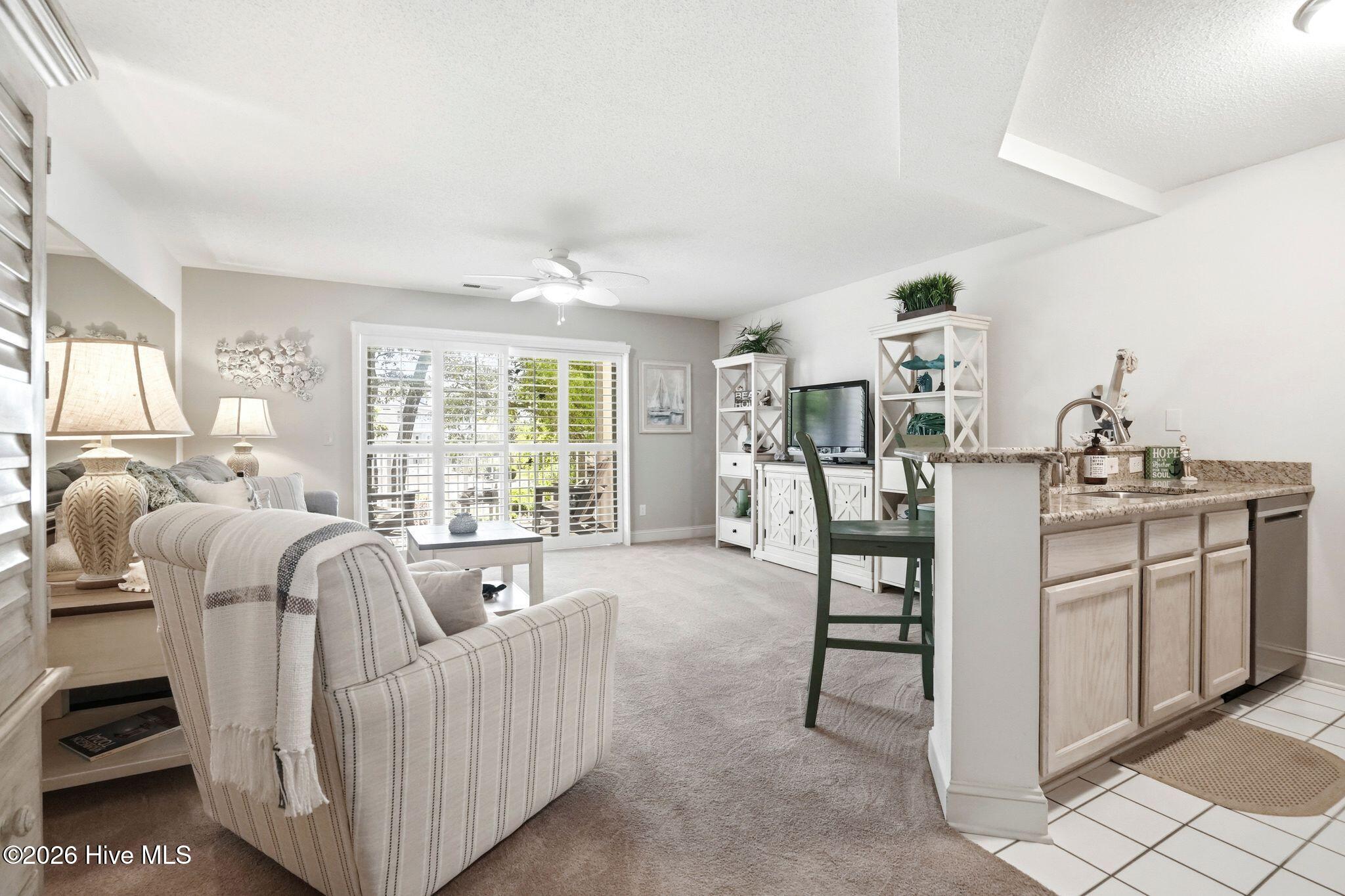 100566696 | Photo 13