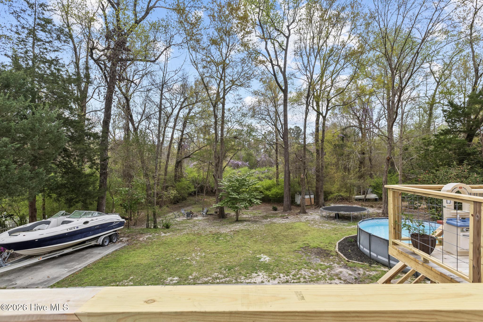 100563926 | Photo 47