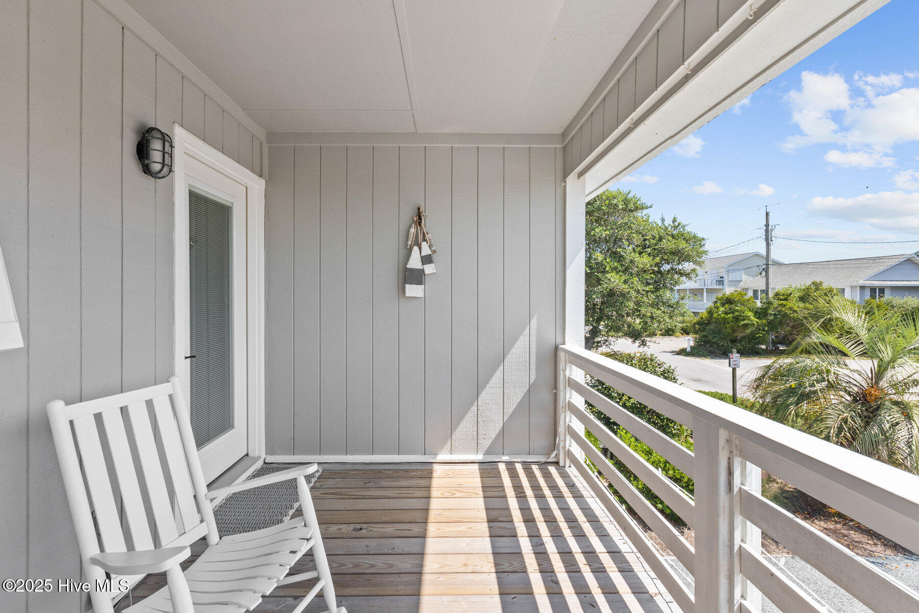 003_2120_shoreline_drive-3_353