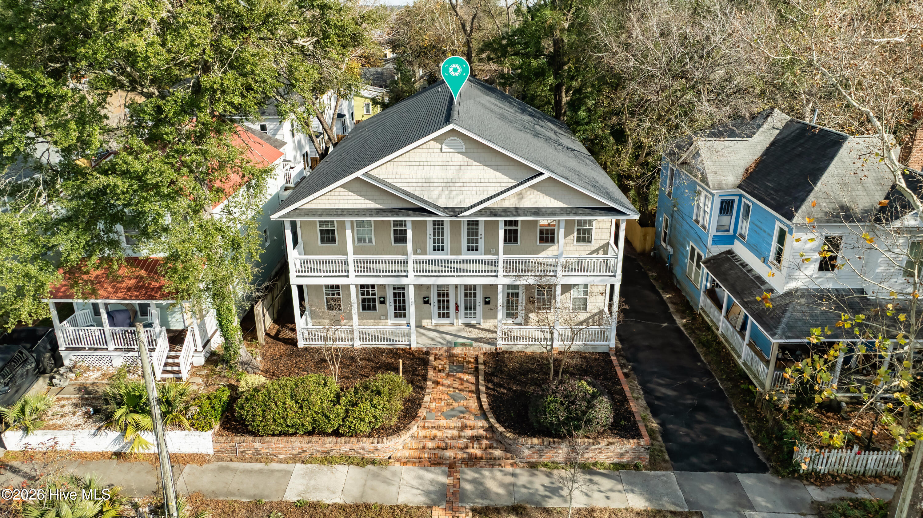 100563177 | Photo 45