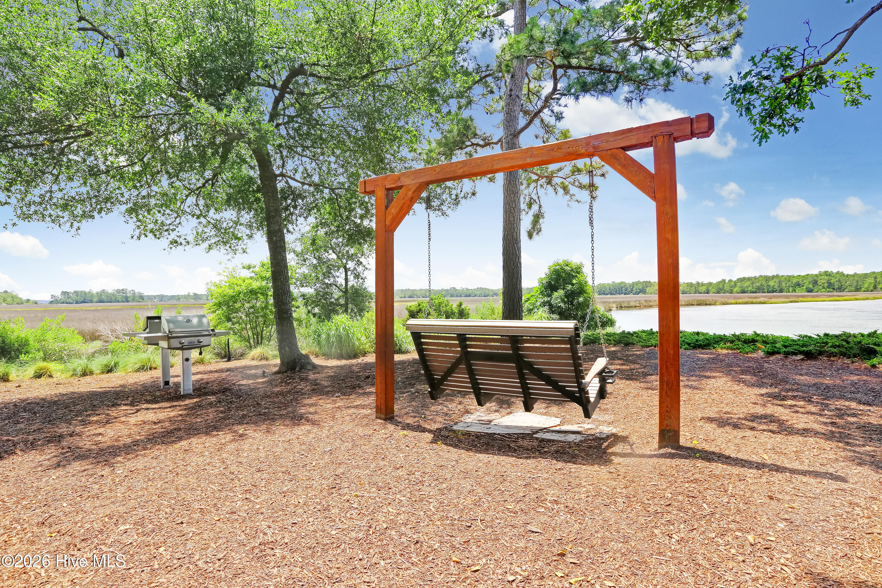 100566975 | Photo 49