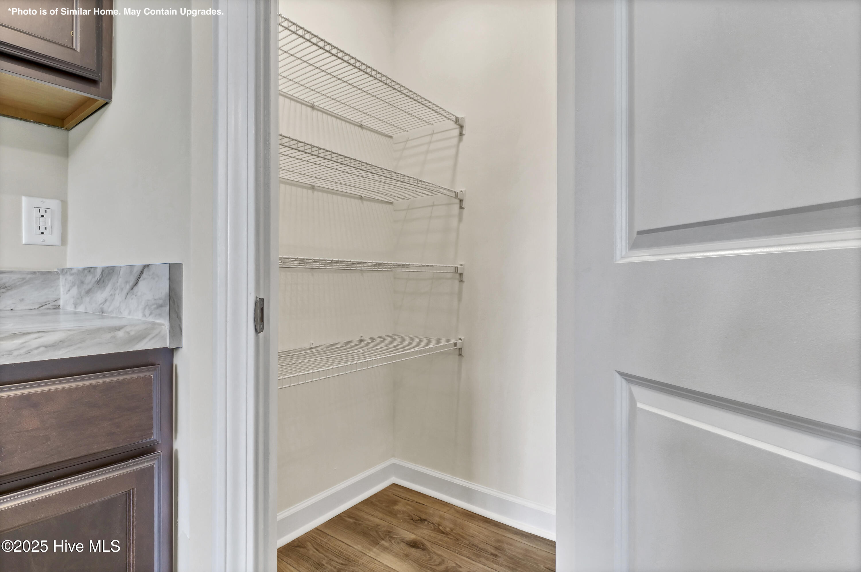 100529691 | Photo 11