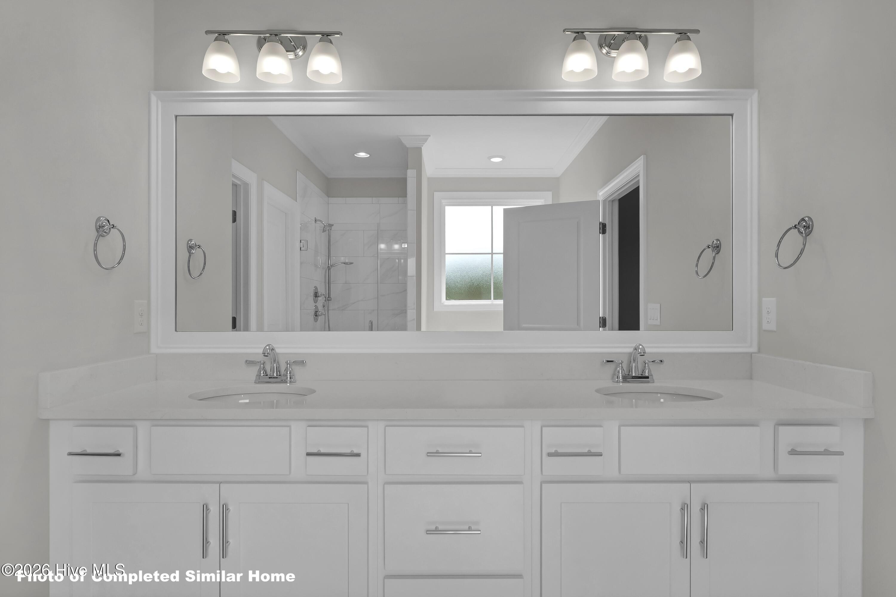 100550994 | Photo 23