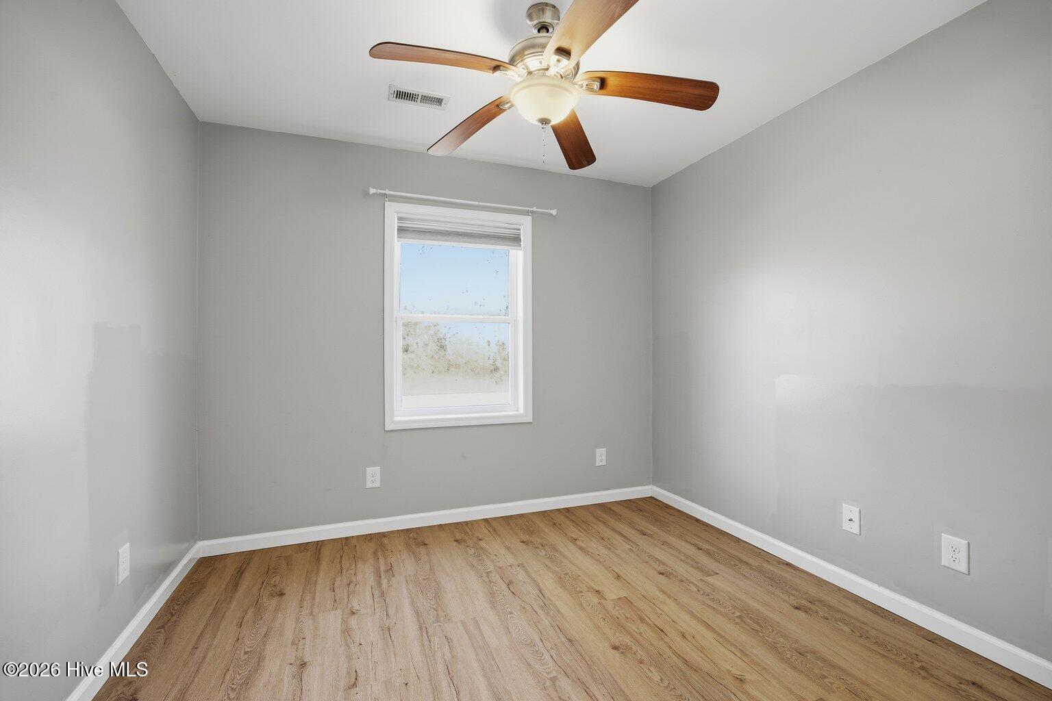 100554900 | Photo 10