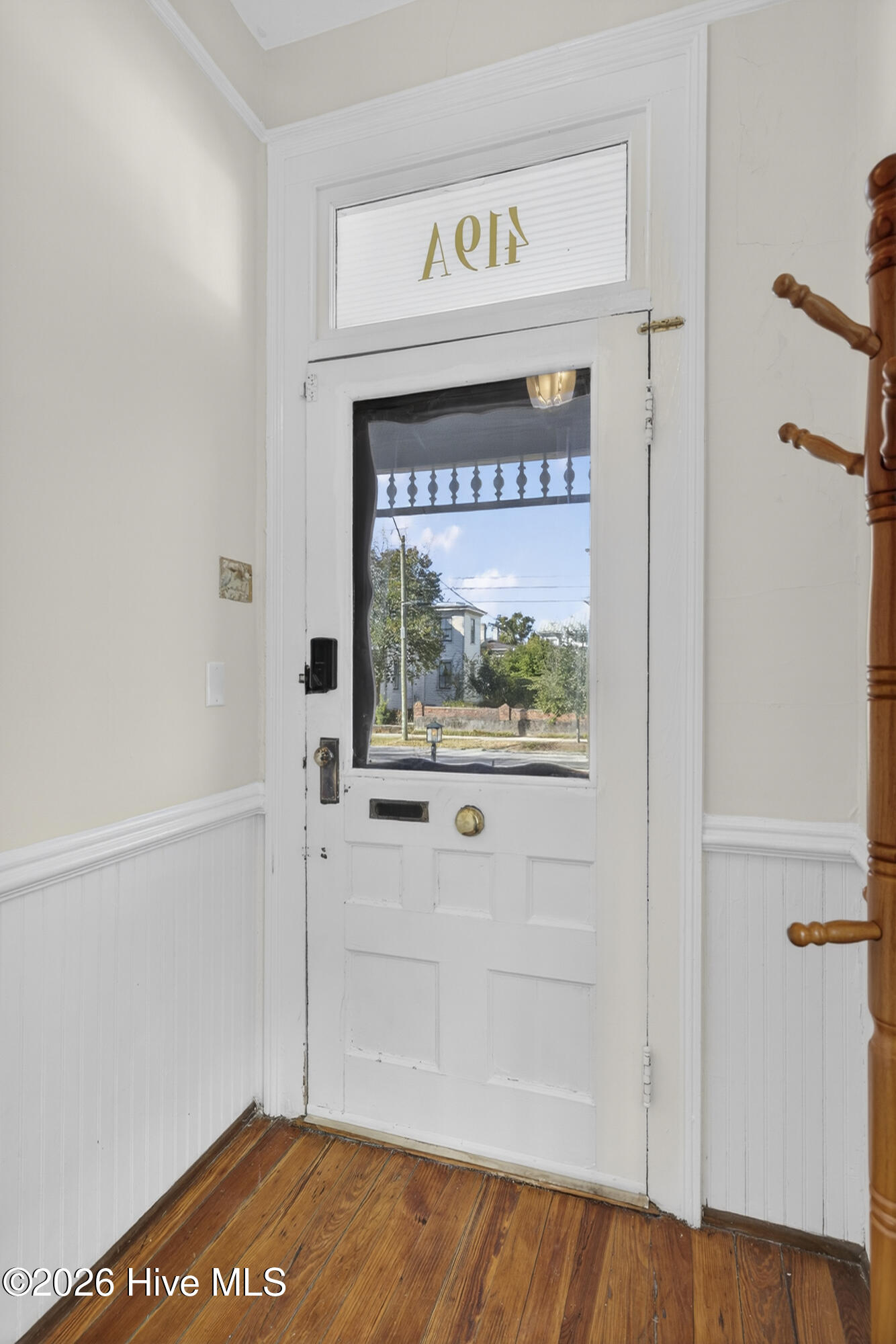 100555713 | Photo 25