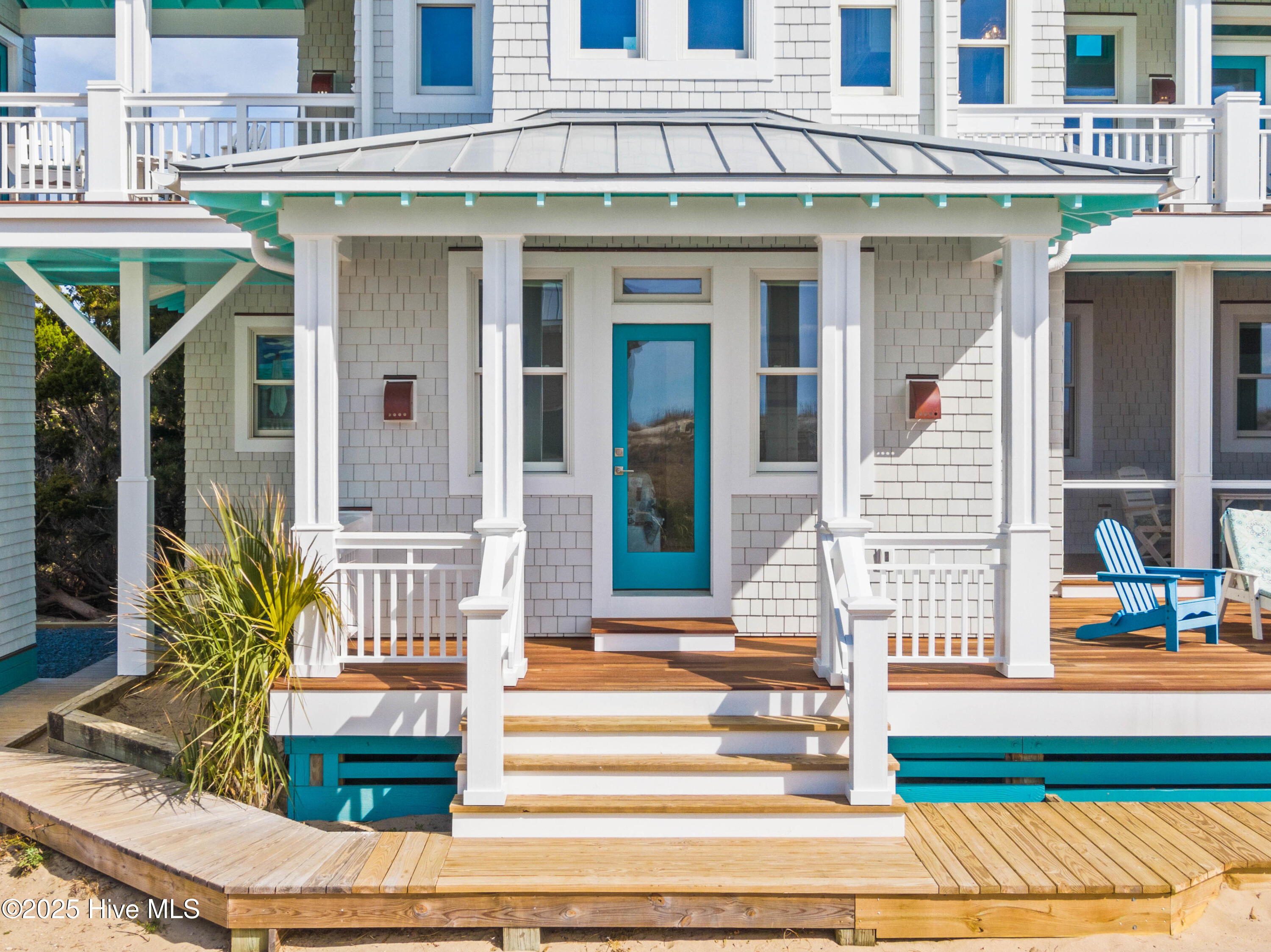 100494398 | Photo 14