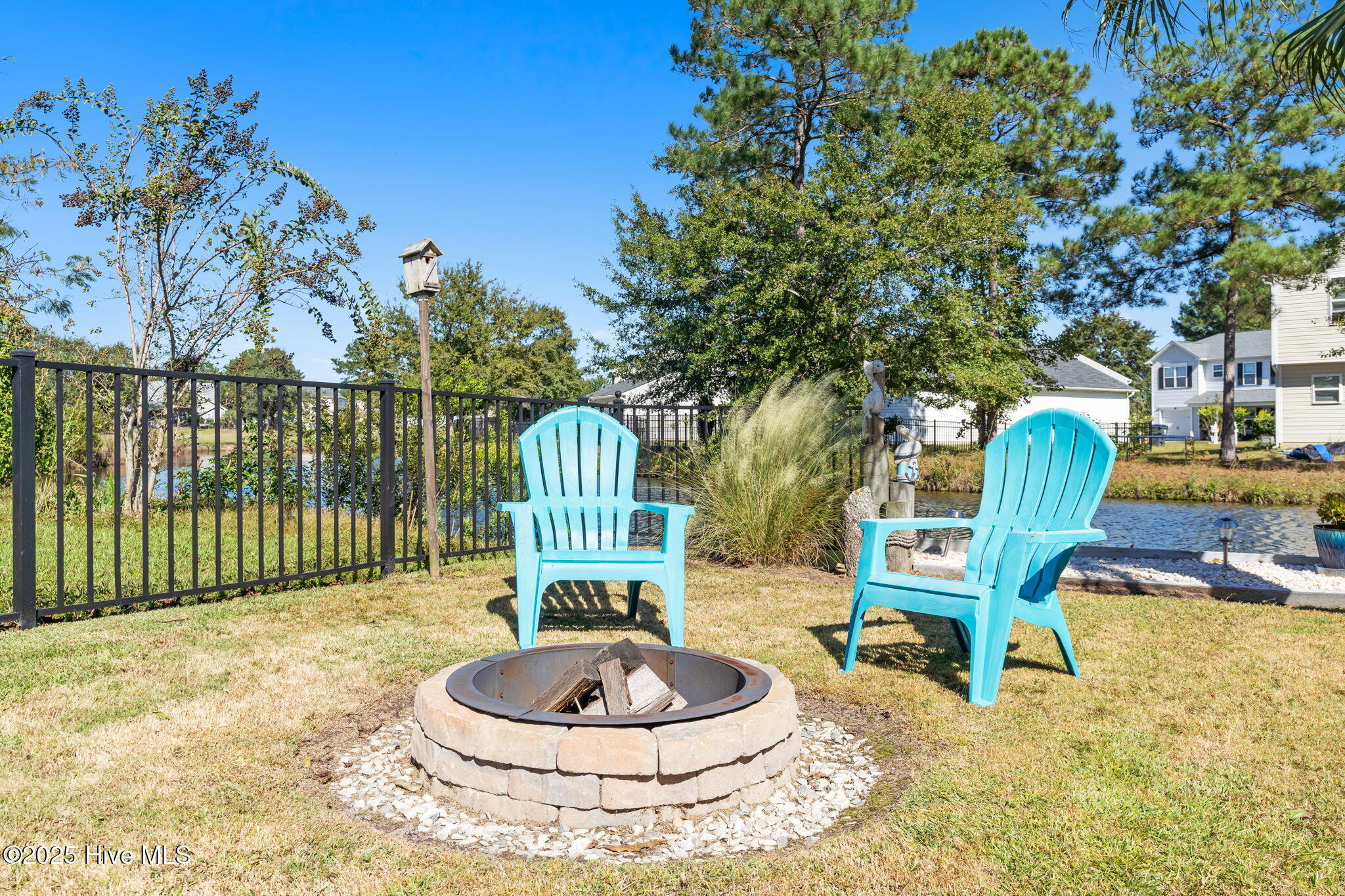 100536893 | Photo 37