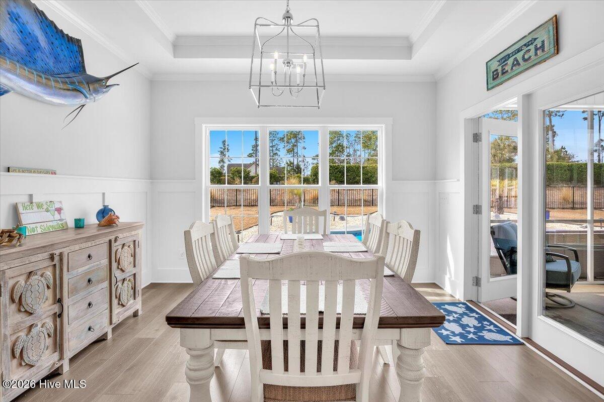 100556210 | Photo 21