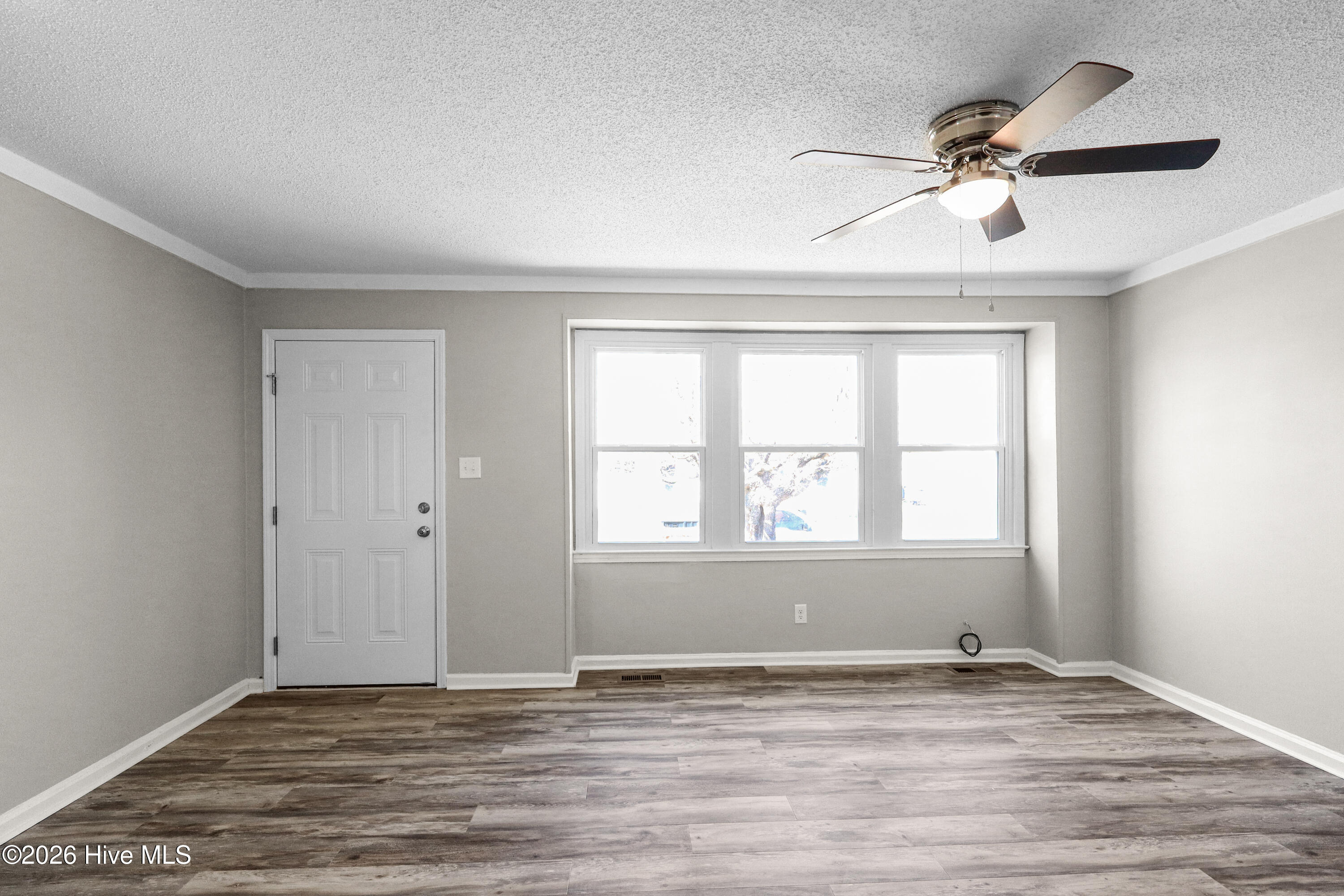 100558793 | Photo 12