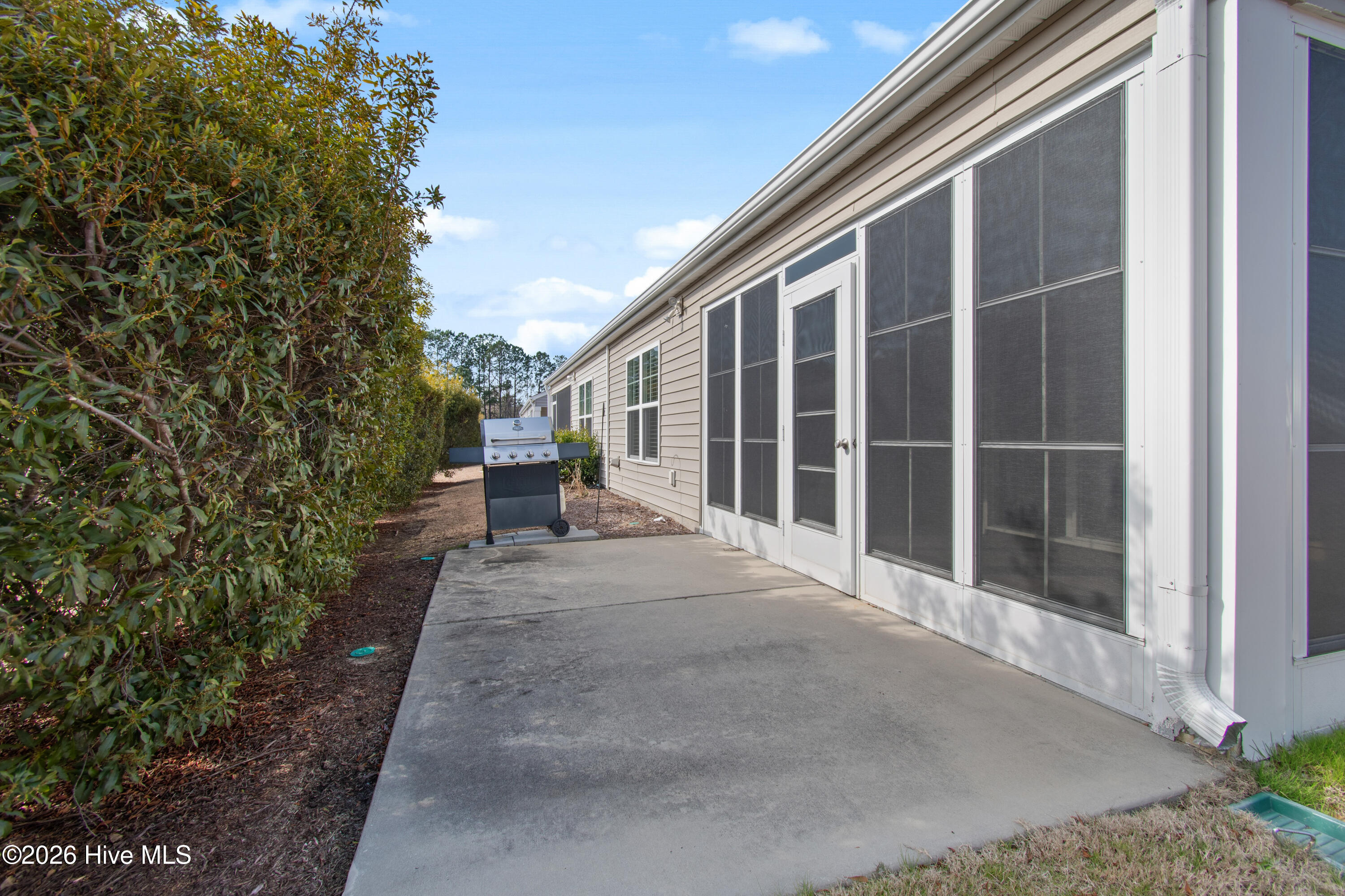 100554412 | Photo 19