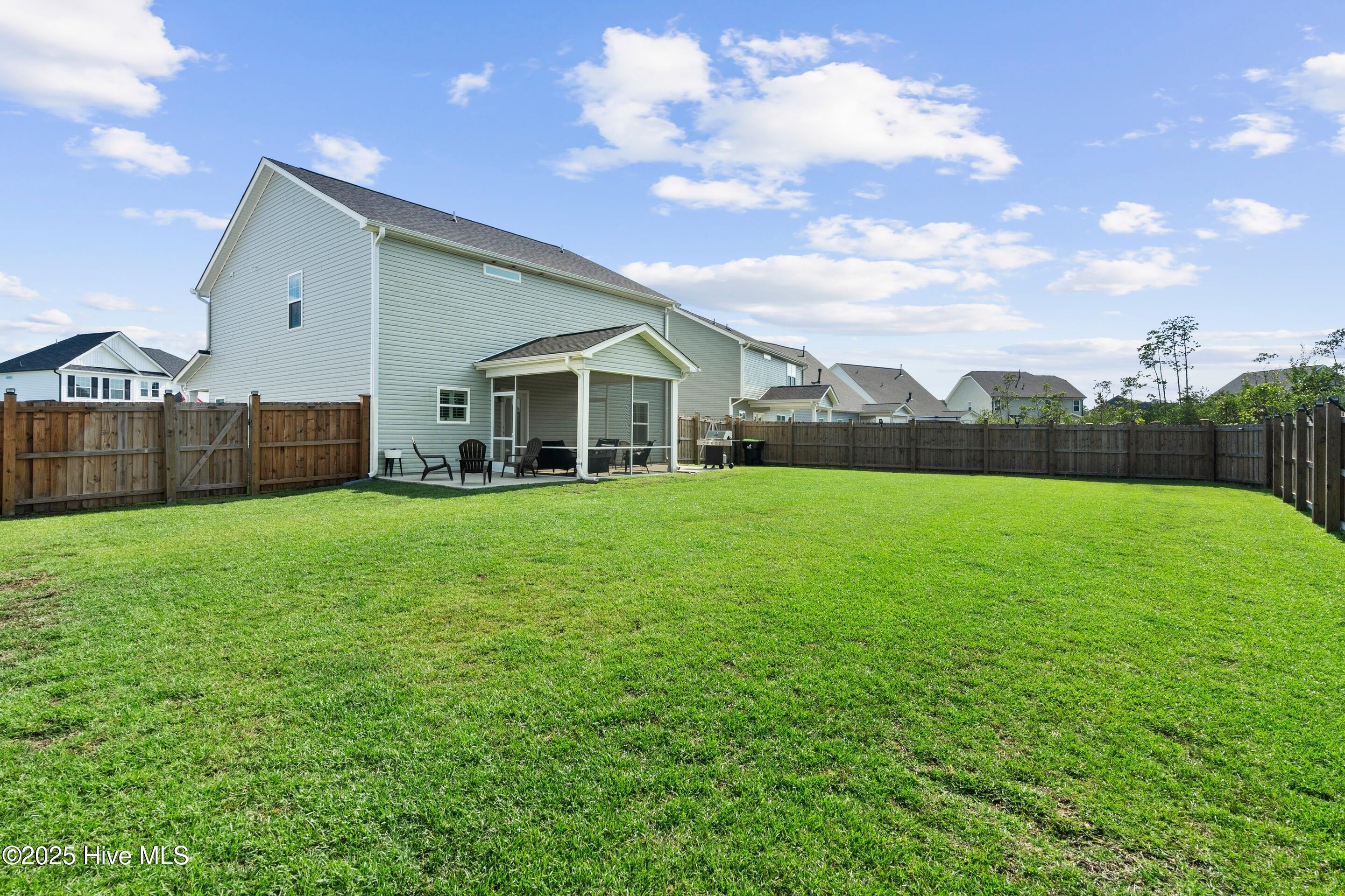 100527071 | Photo 42