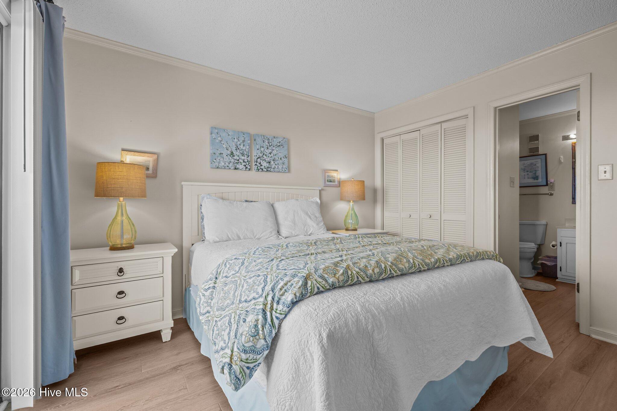 100551445 | Photo 22