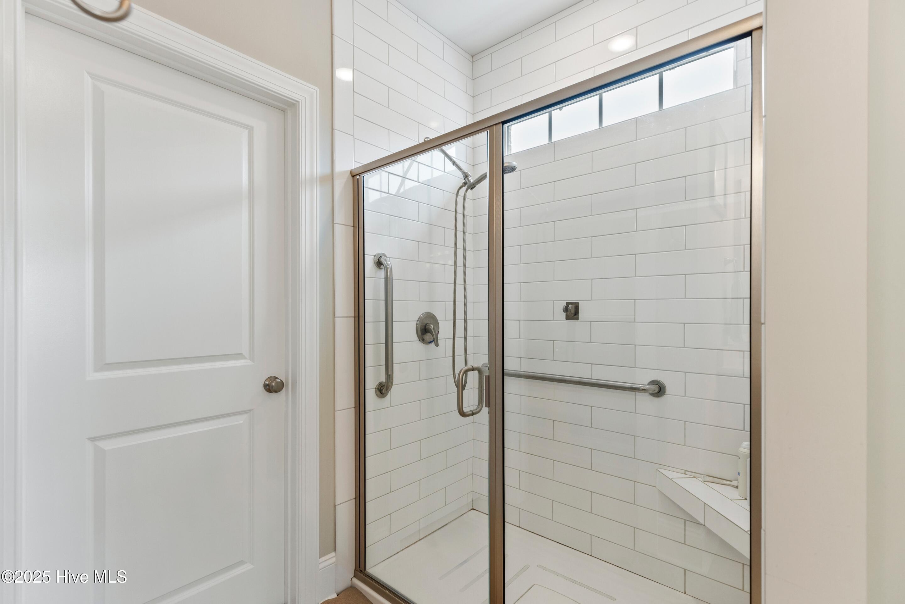 100554494 | Photo 20