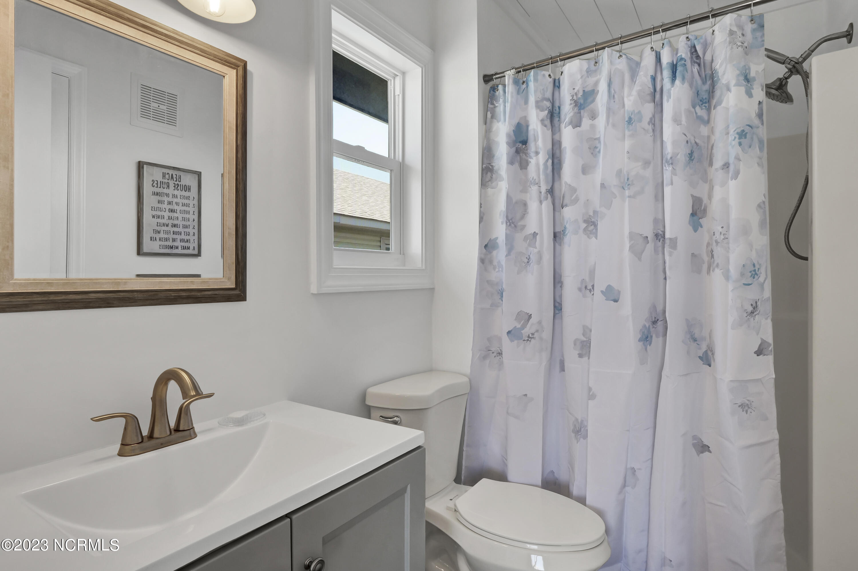 100526224 | Photo 26