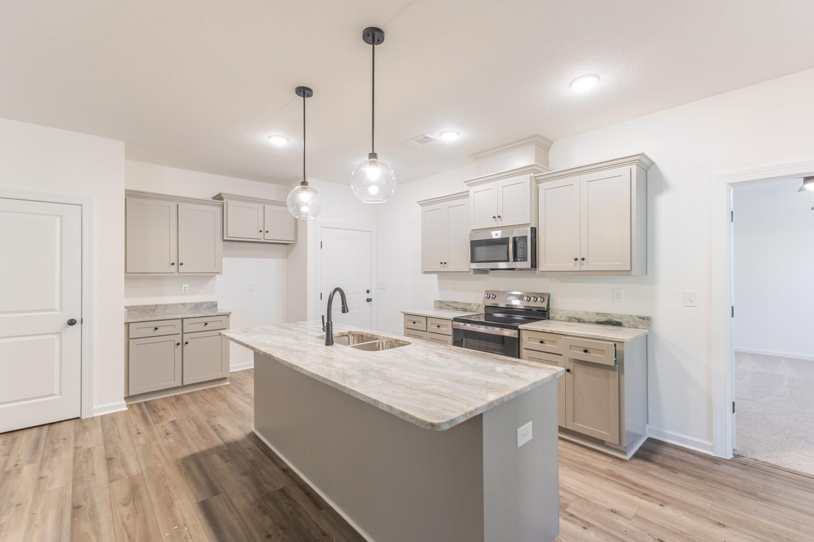 Homes for sale in North Augusta, SC | 1964 Bunting Dr, North Augusta, SC 29841 | MLS# 547856