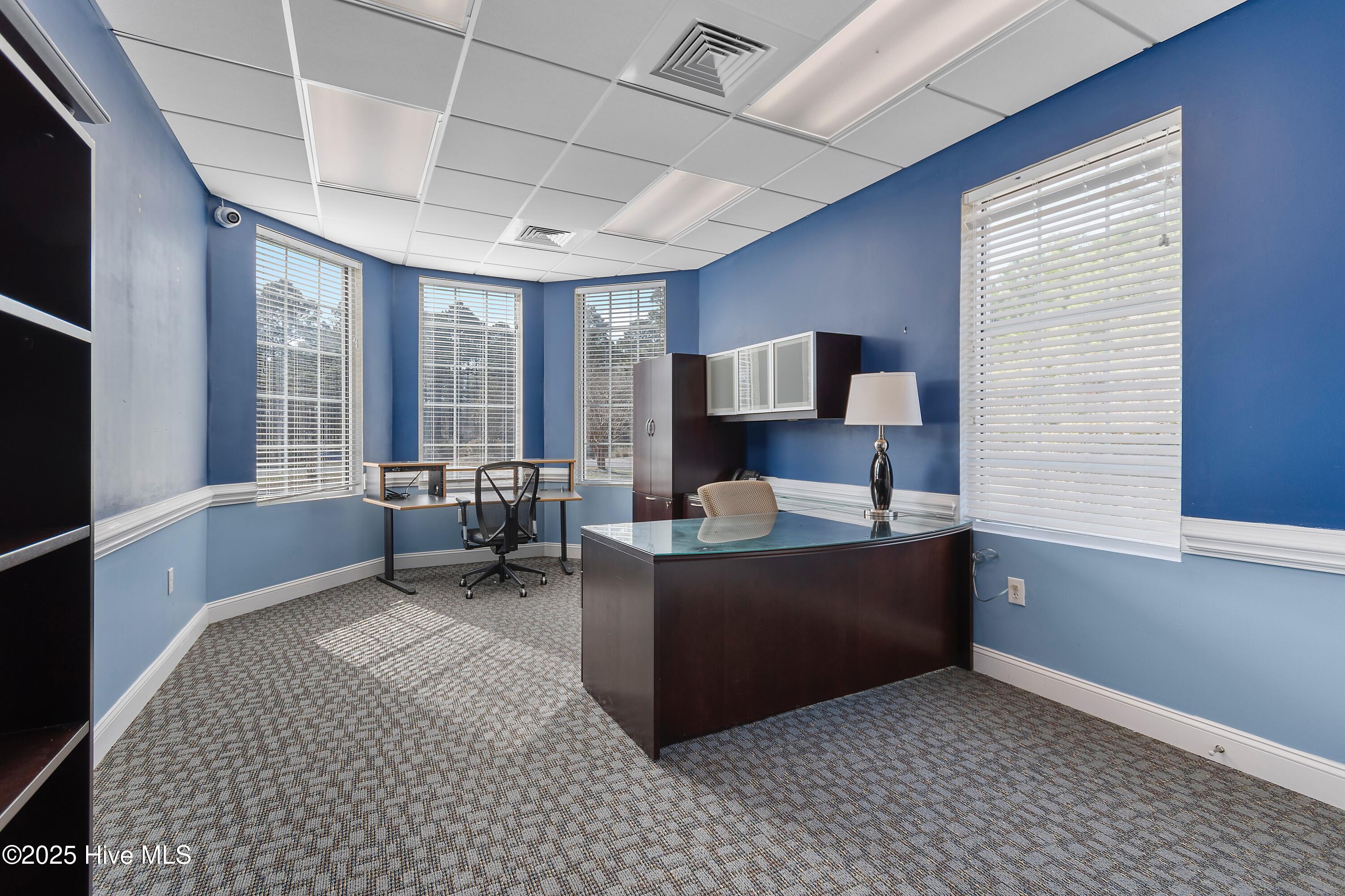 100491717 | Photo 37