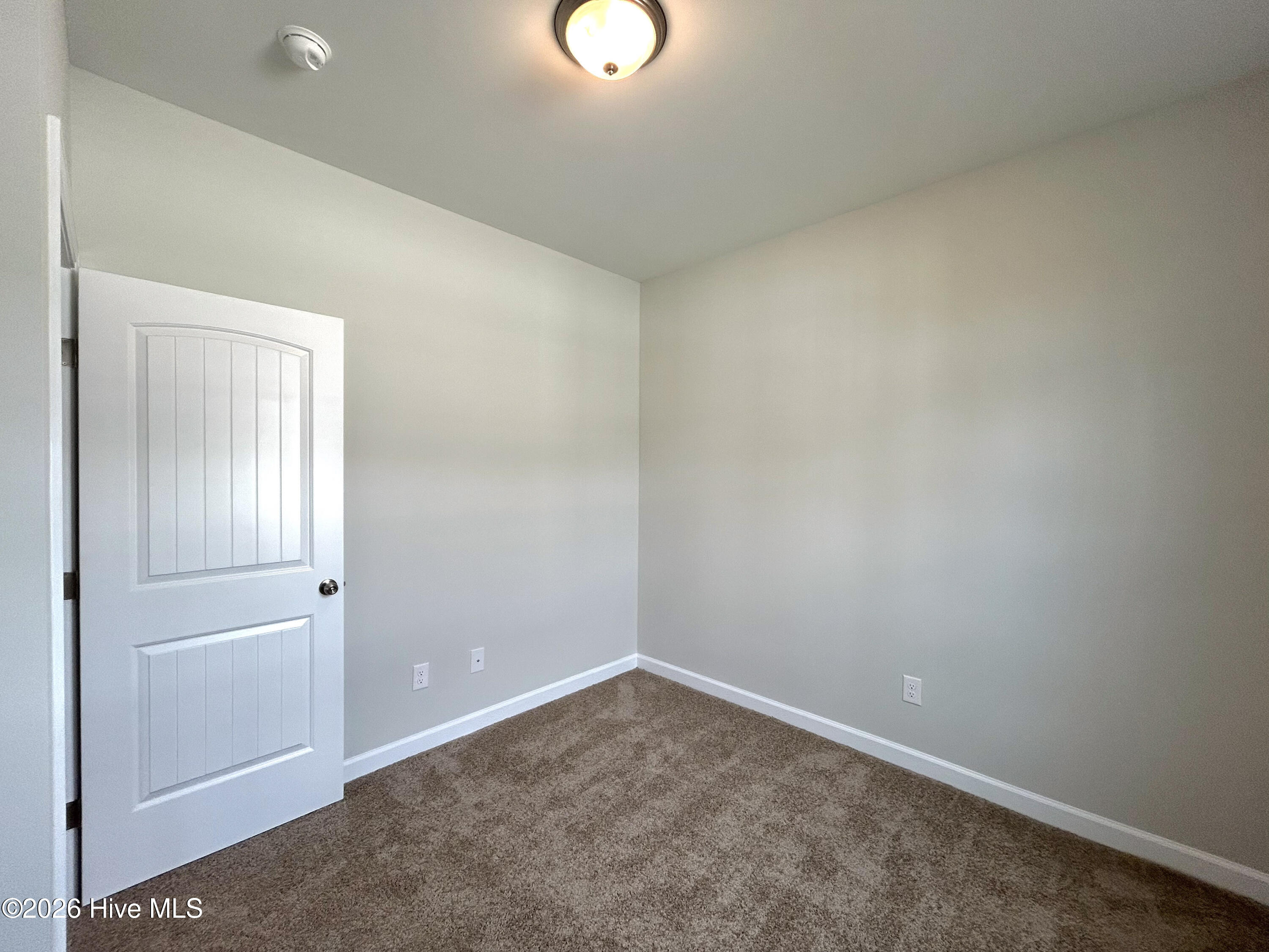 100560362 | Photo 52