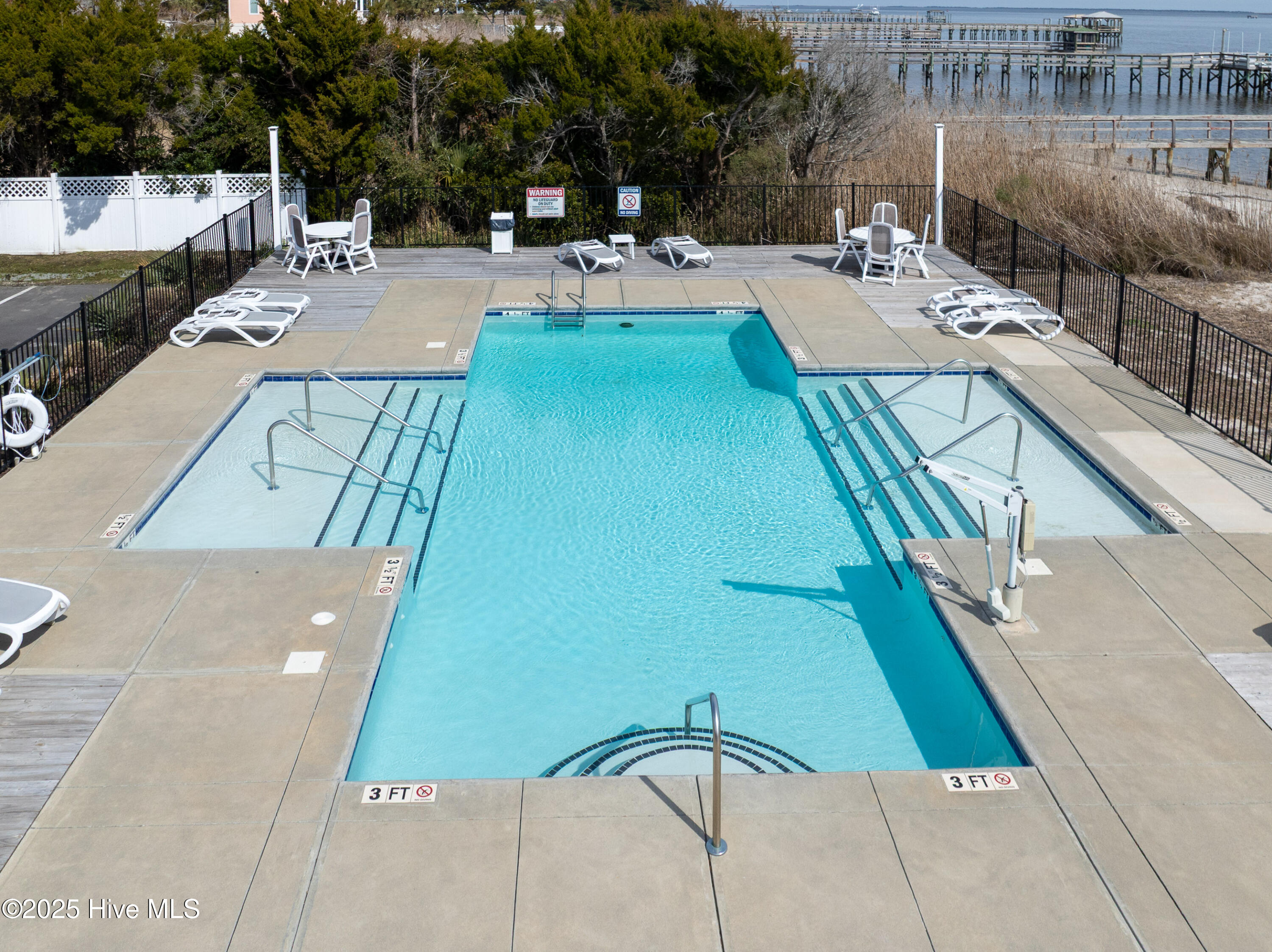 100491053 | Photo 22