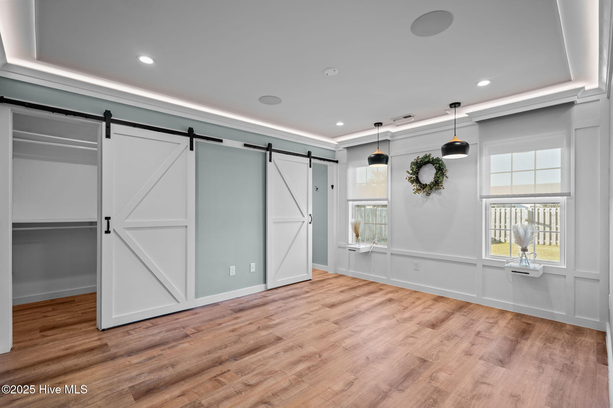 100537521 | Photo 18