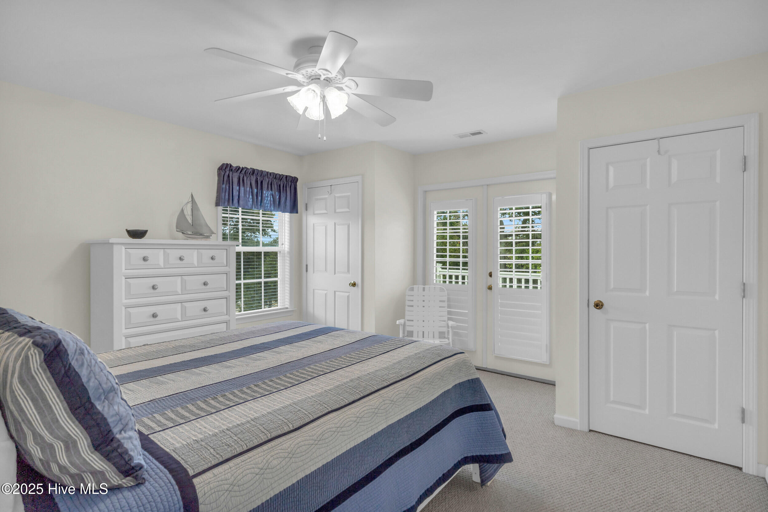 100522612 | Photo 38