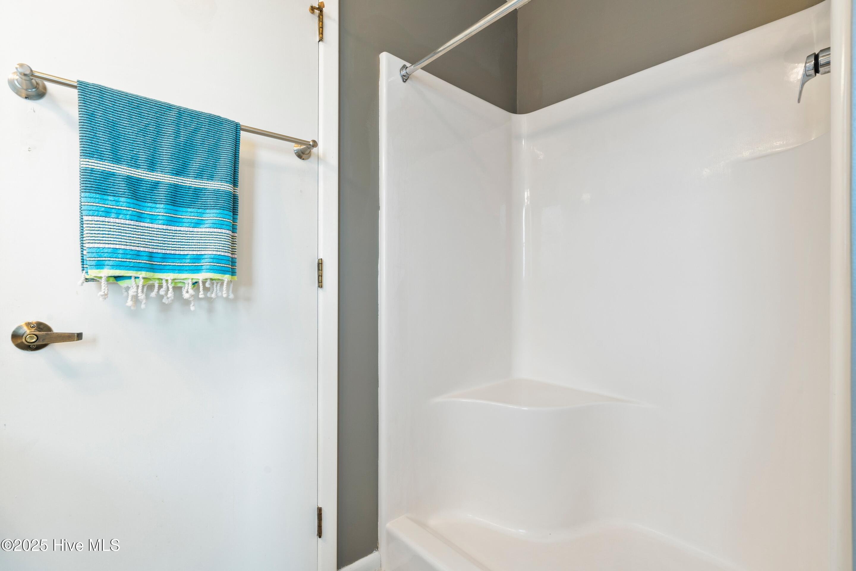 100526727 | Photo 19