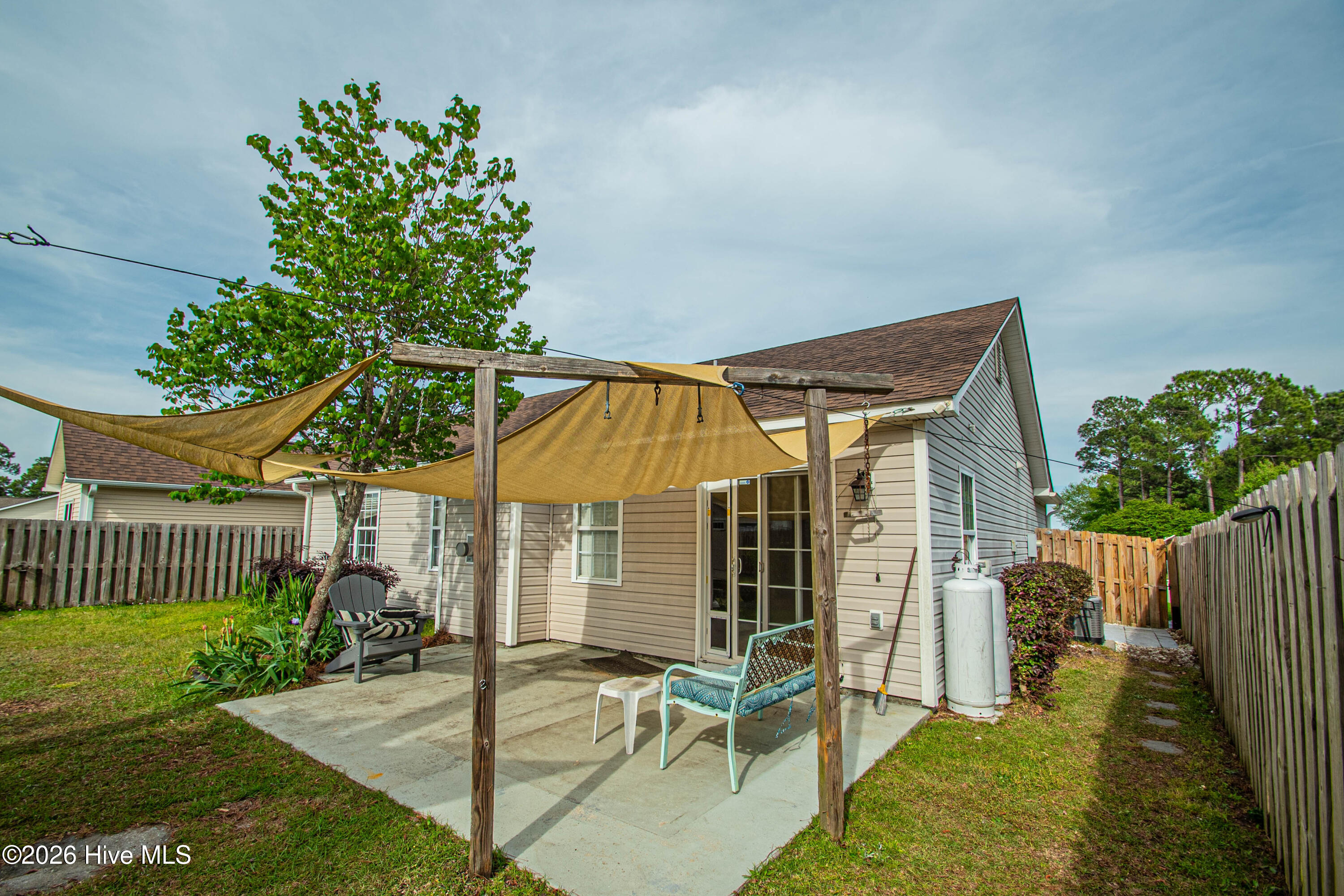 100567931 | Photo 15