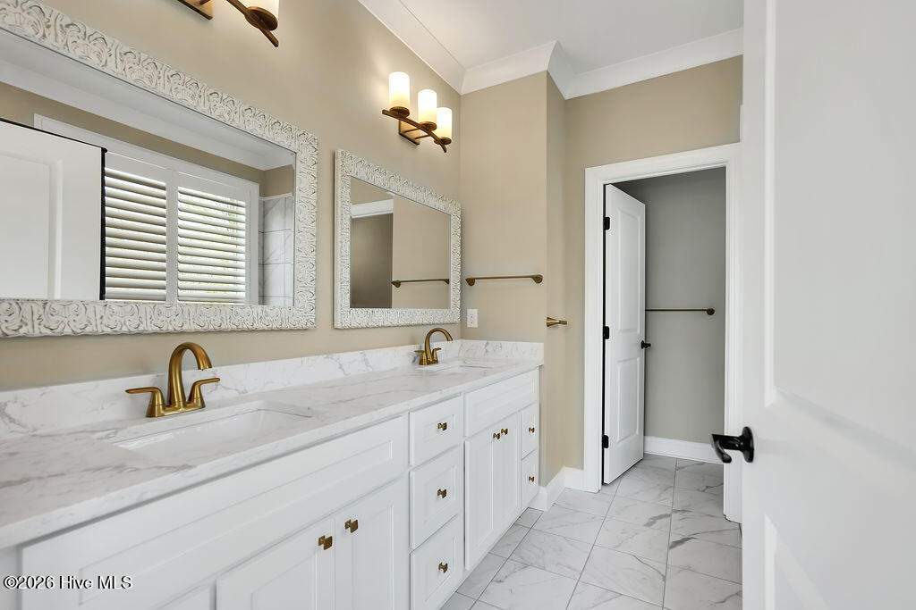 100529552 | Photo 19