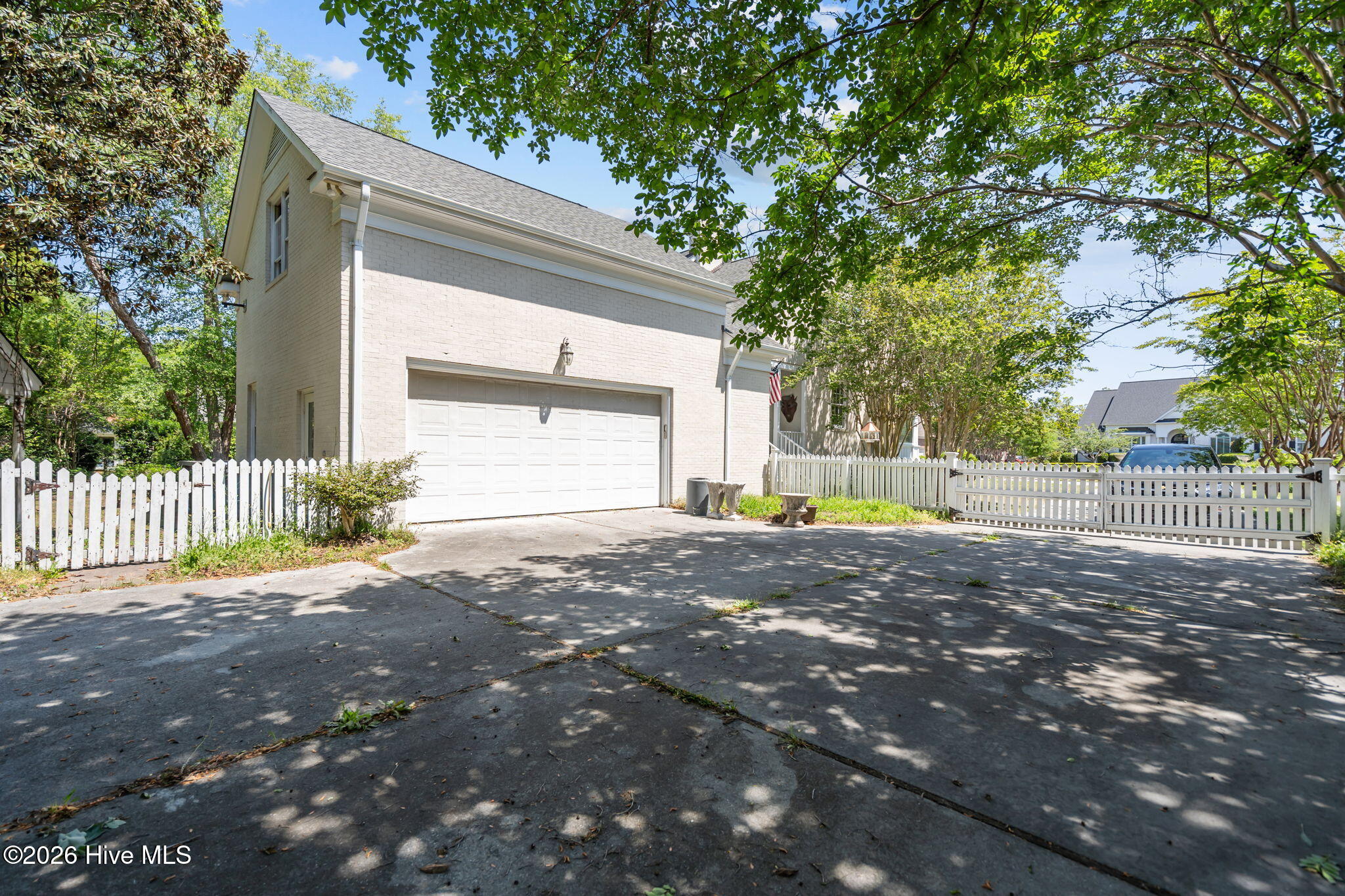 100570294 | Photo 52