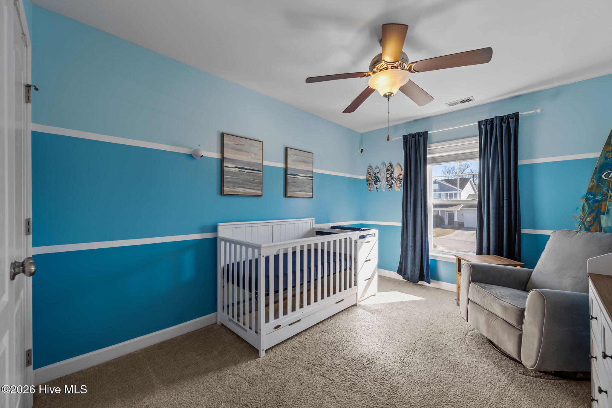 100552889 | Photo 23