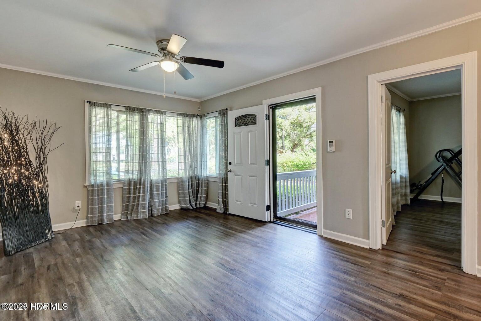 100556867 | Photo 12