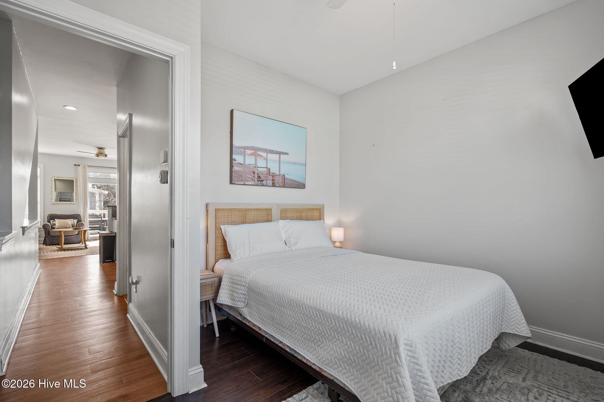 100560488 | Photo 32