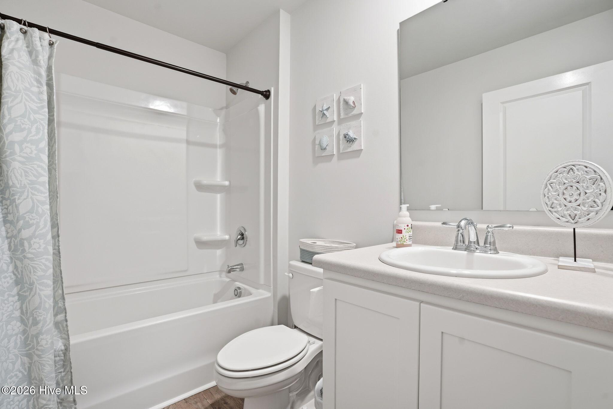 100559069 | Photo 26