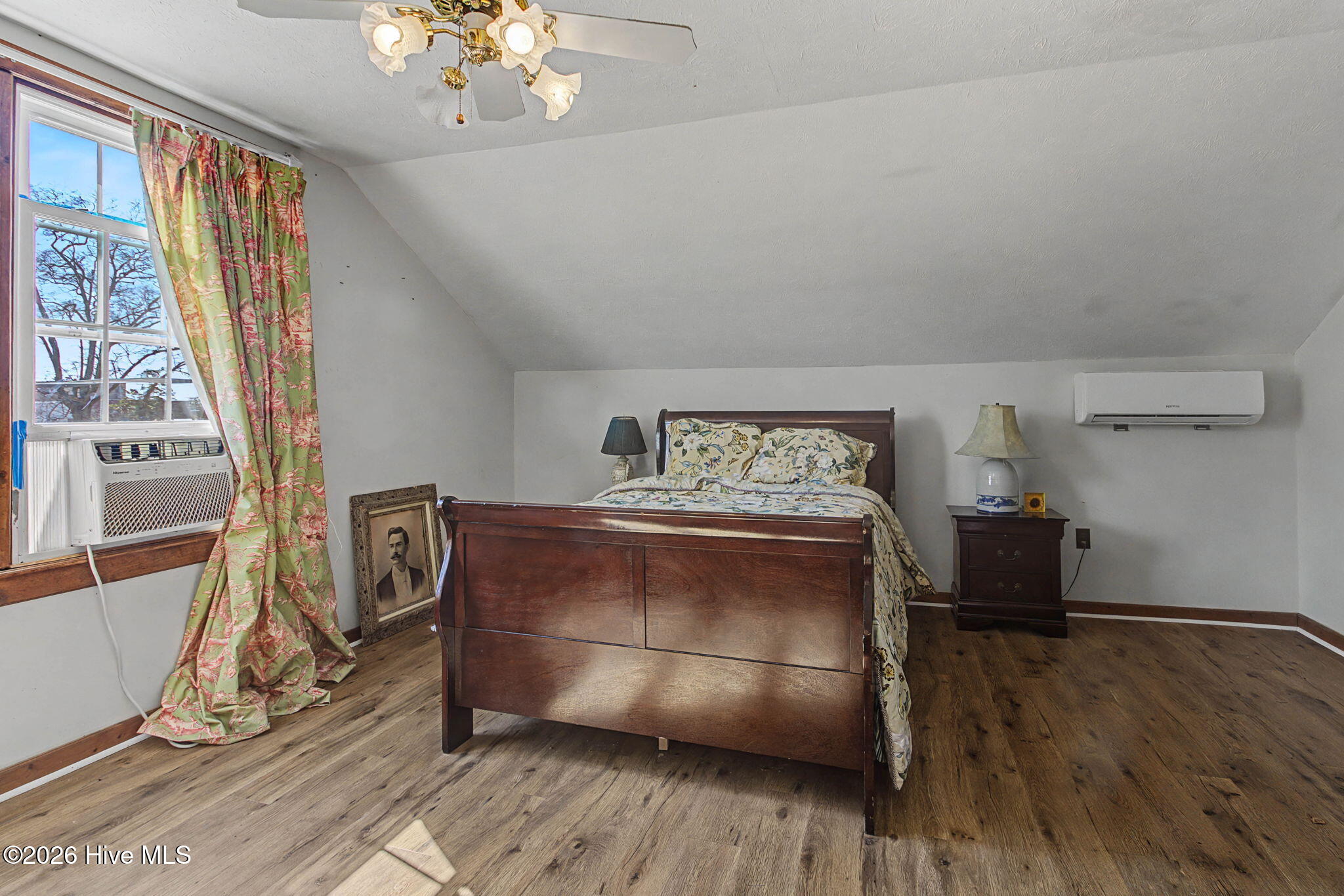 100556985 | Photo 27