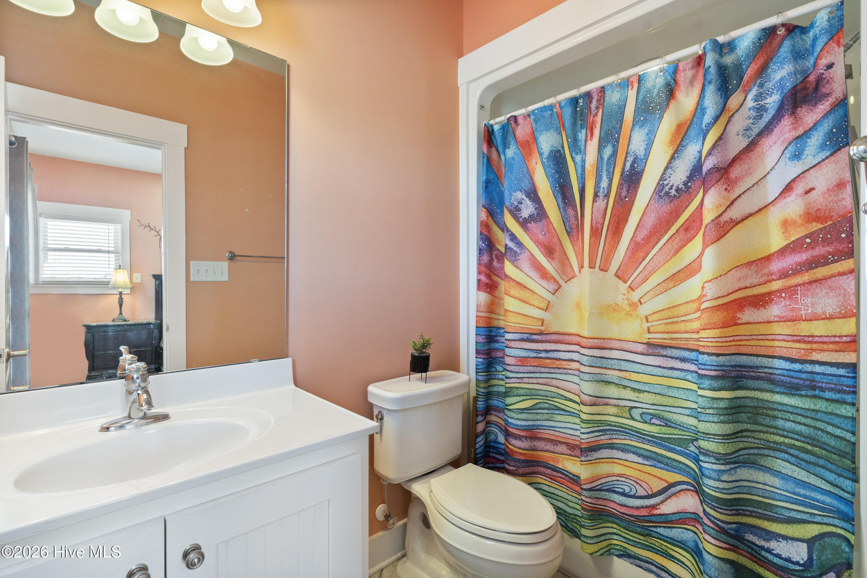 100555944 | Photo 25