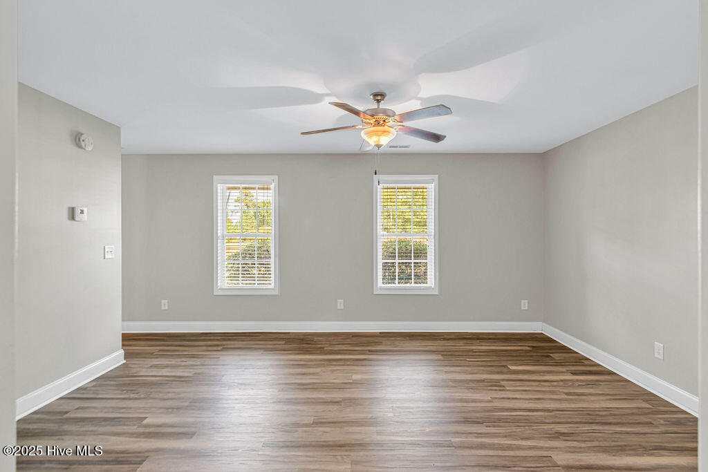 100535510 | Photo 10