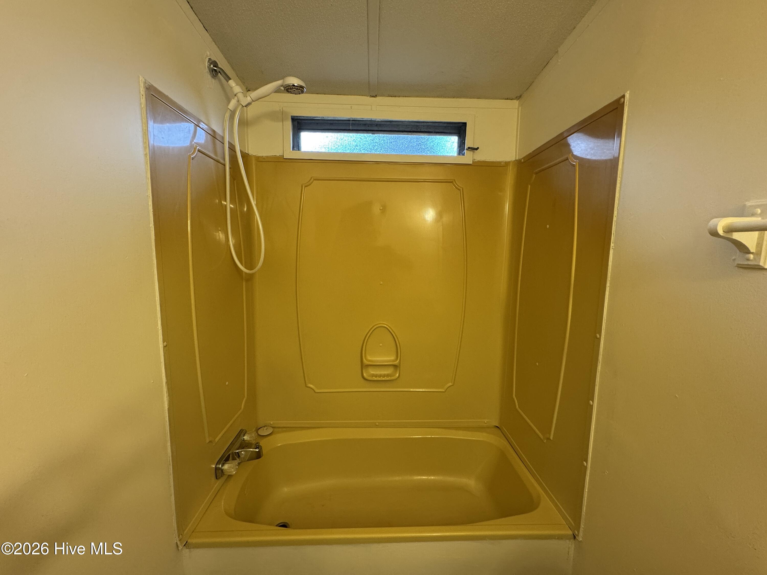 100551749 | Photo 10