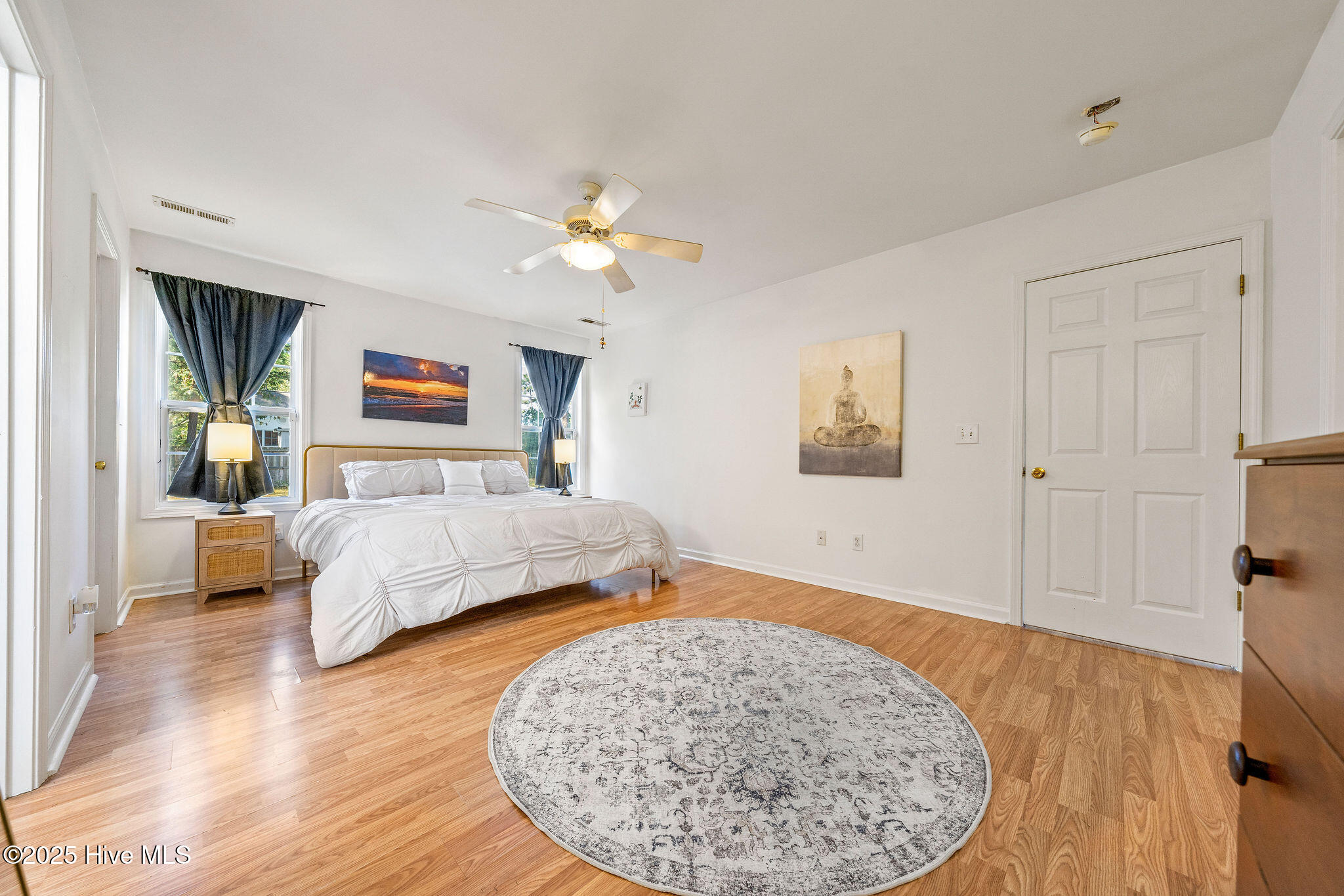 100516282 | Photo 12